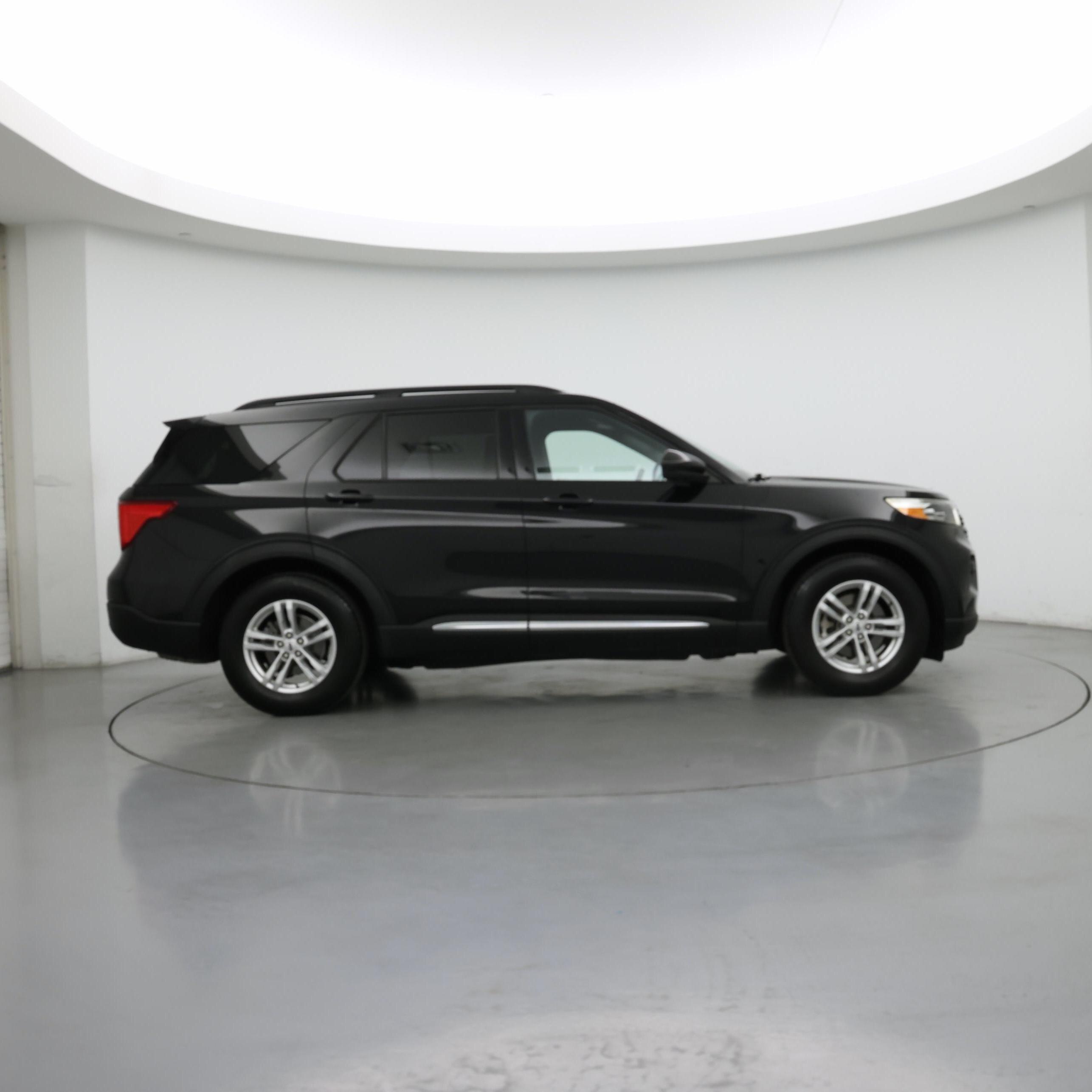 Thumbnail: 2020 Ford Explorer - 7