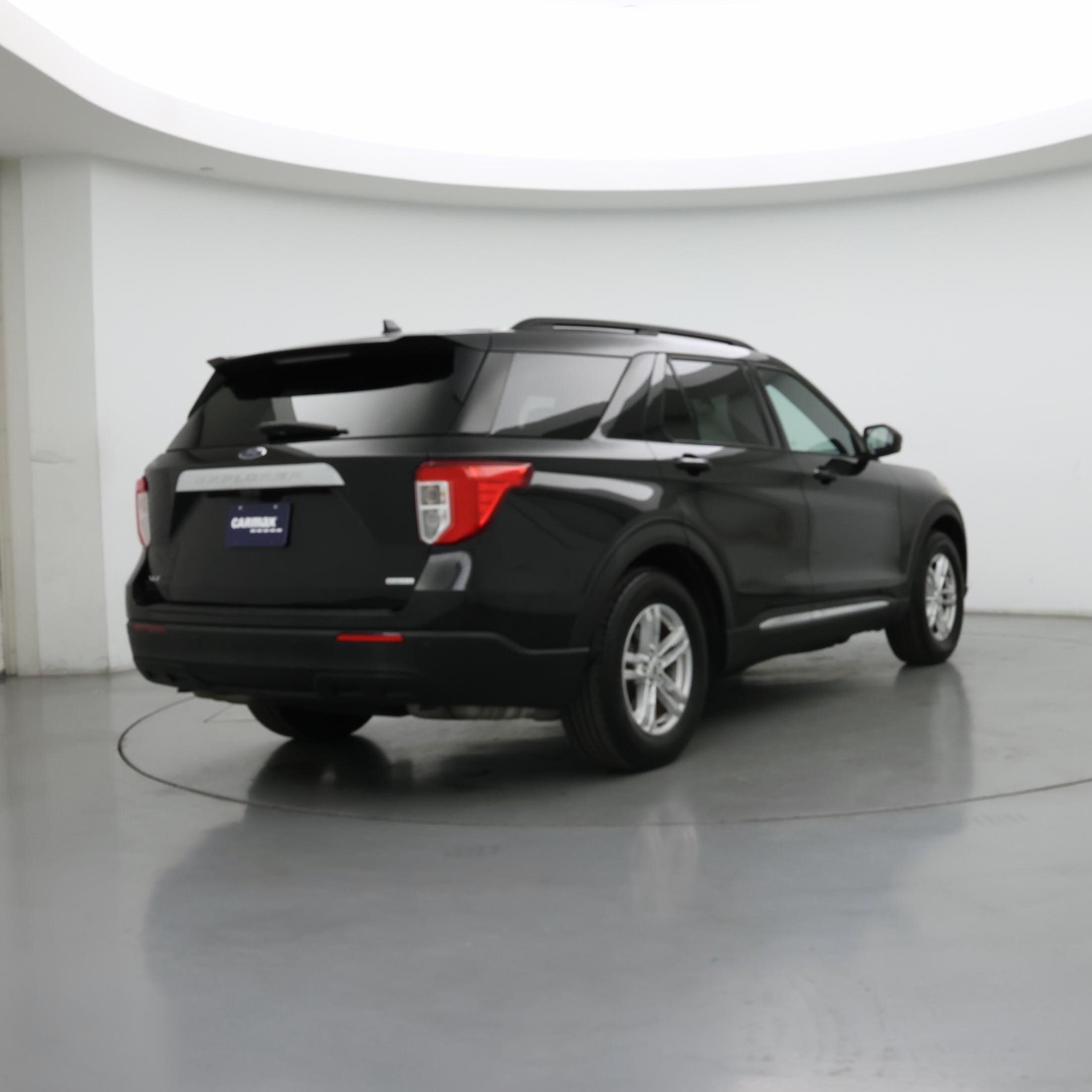 Thumbnail: 2020 Ford Explorer - 8