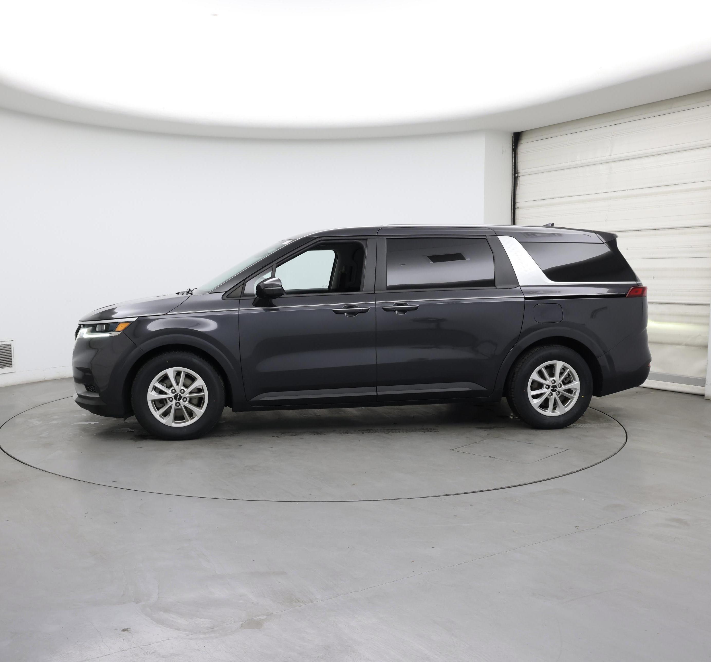 Thumbnail: 2023 Kia Carnival - 3