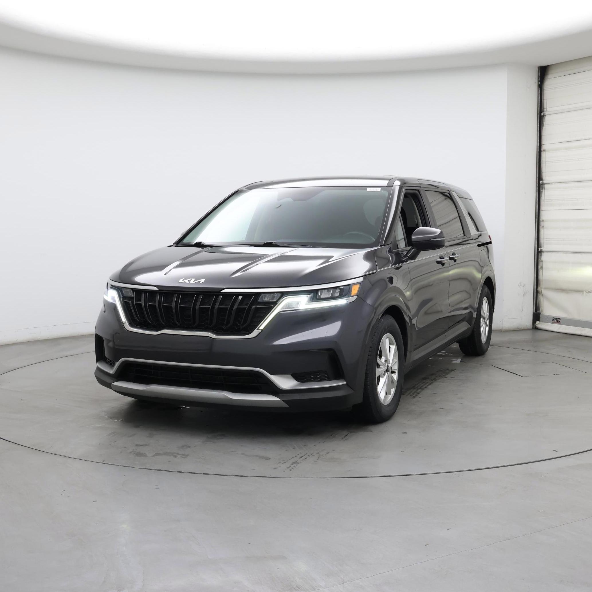 Thumbnail: 2023 Kia Carnival - 4