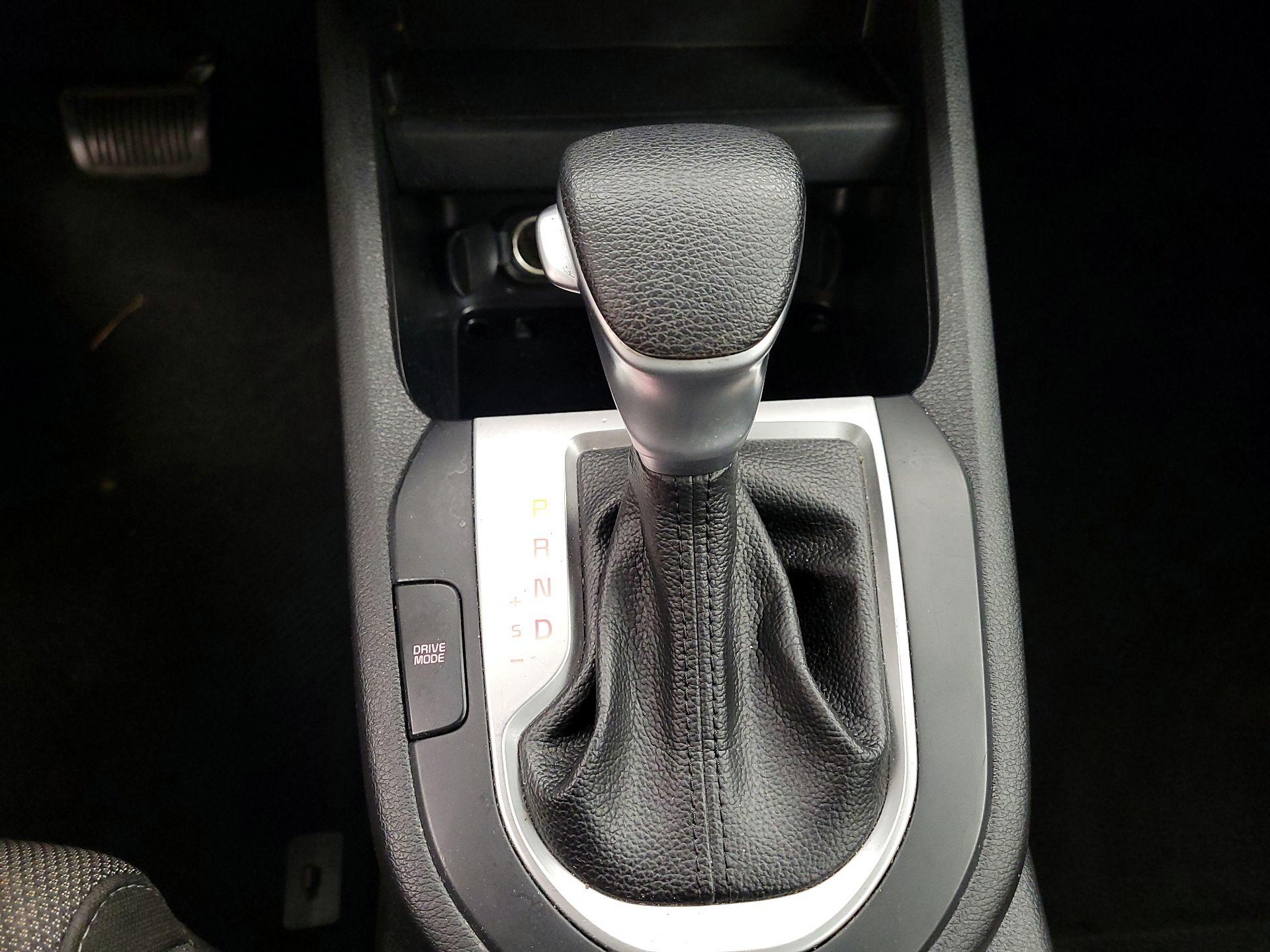 Thumbnail: 2022 Kia Forte - 15