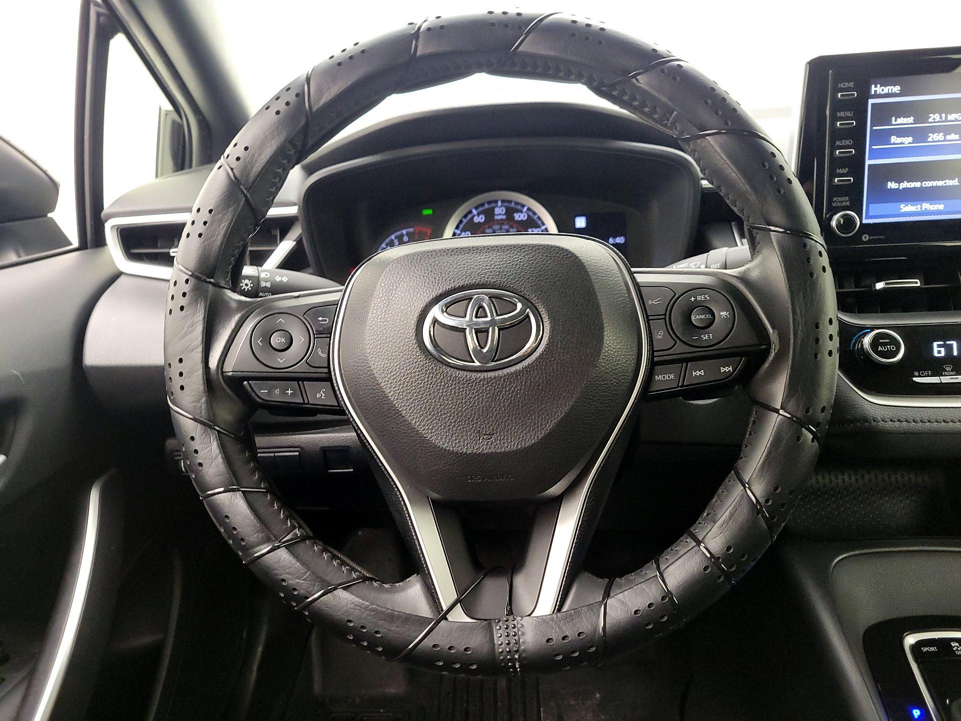 Thumbnail: 2021 Toyota Corolla - 10