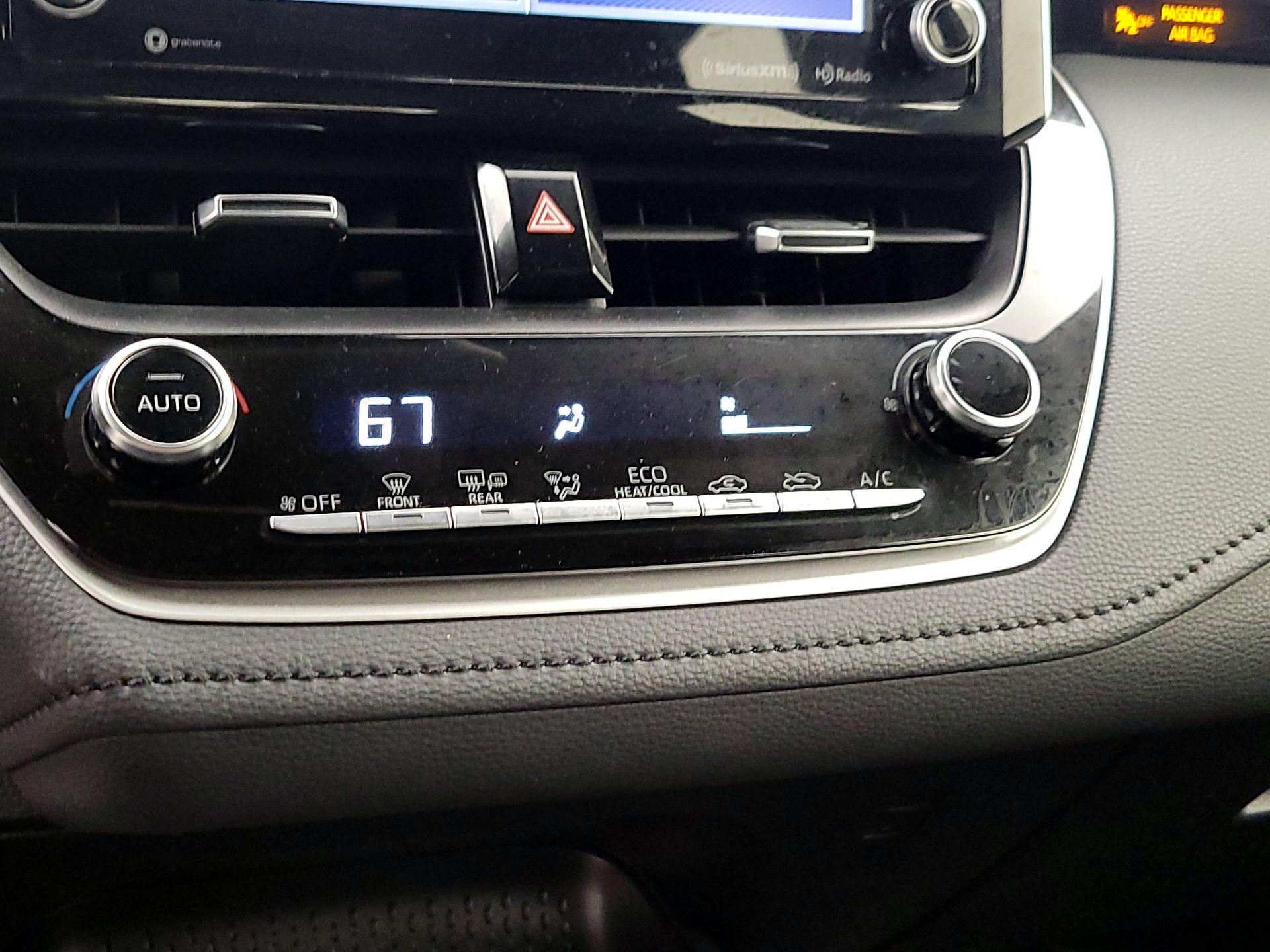 Thumbnail: 2021 Toyota Corolla - 16