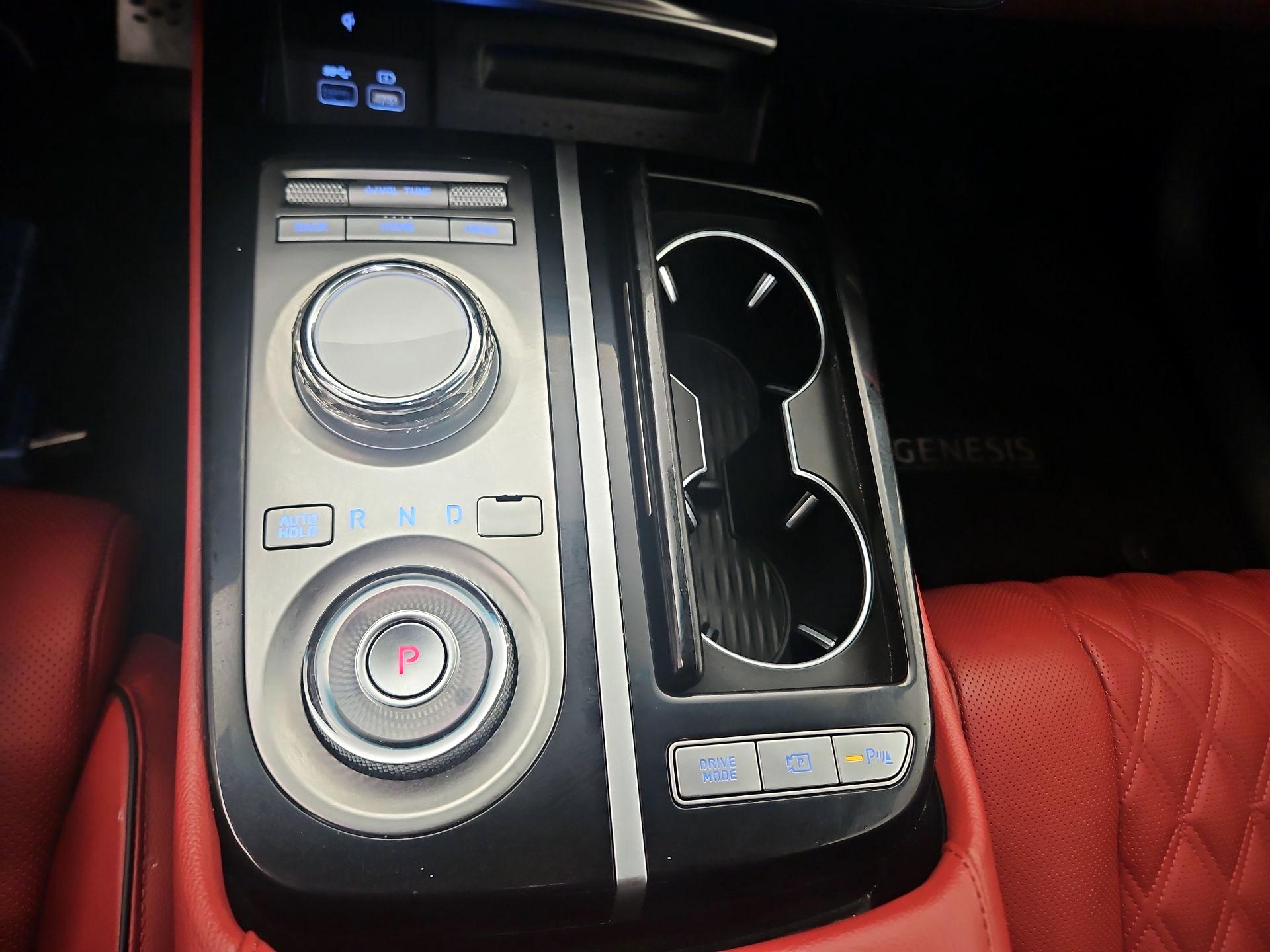 Thumbnail: 2023 Genesis G80 - 17