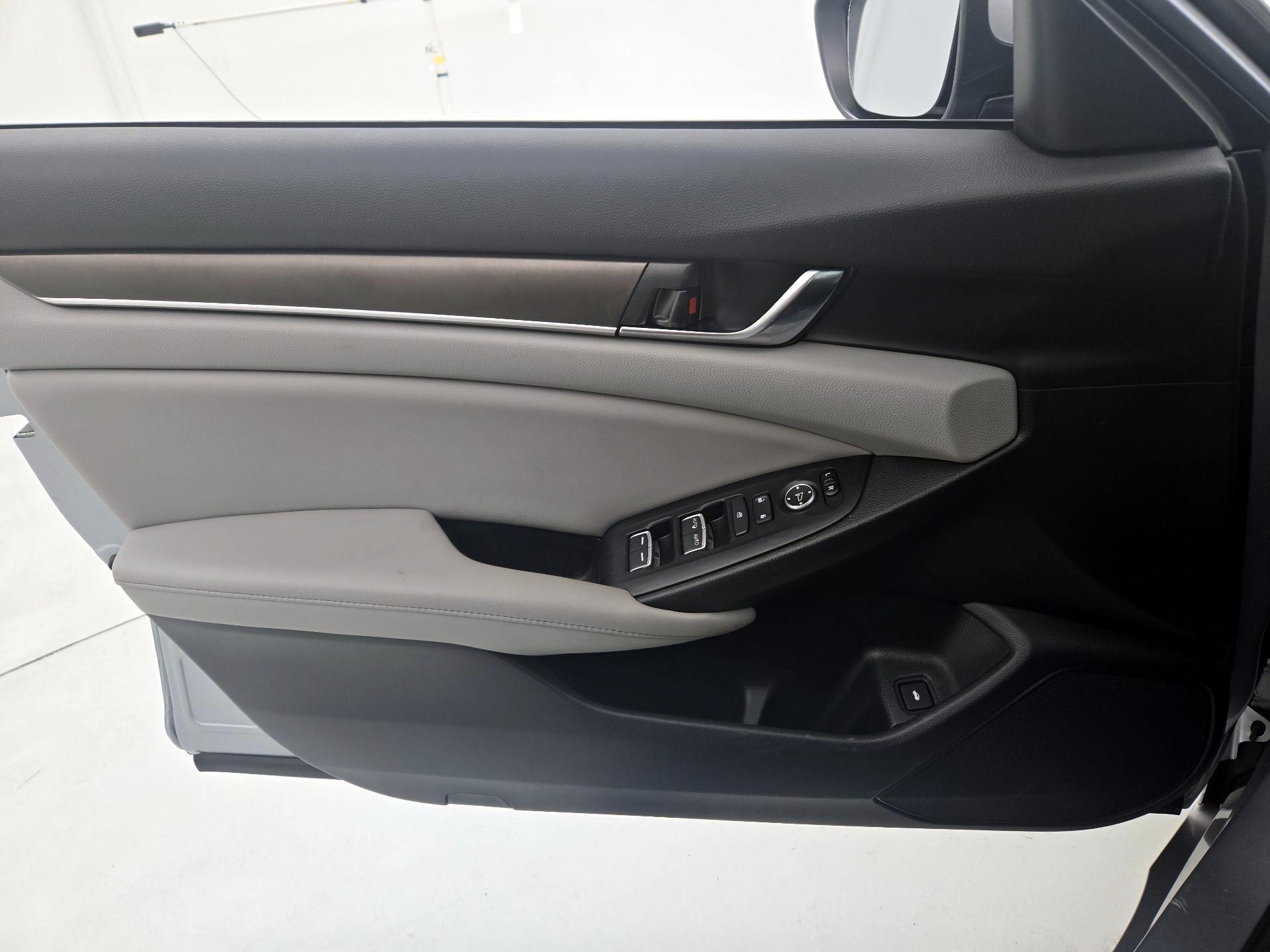 Thumbnail: 2020 Honda Accord - 12