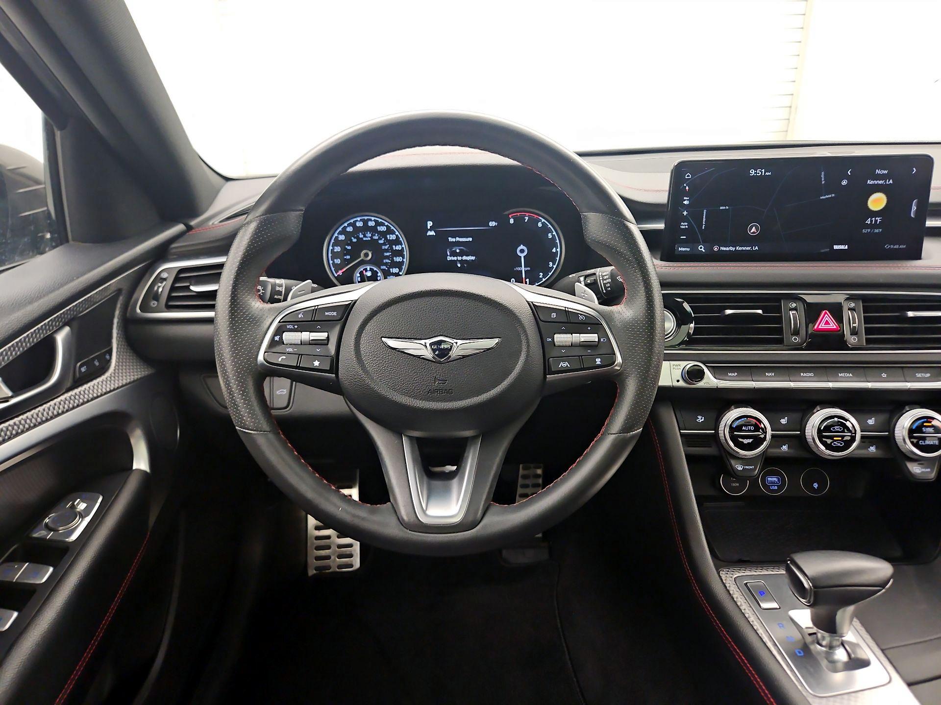 Thumbnail: 2023 Genesis G70 - 10