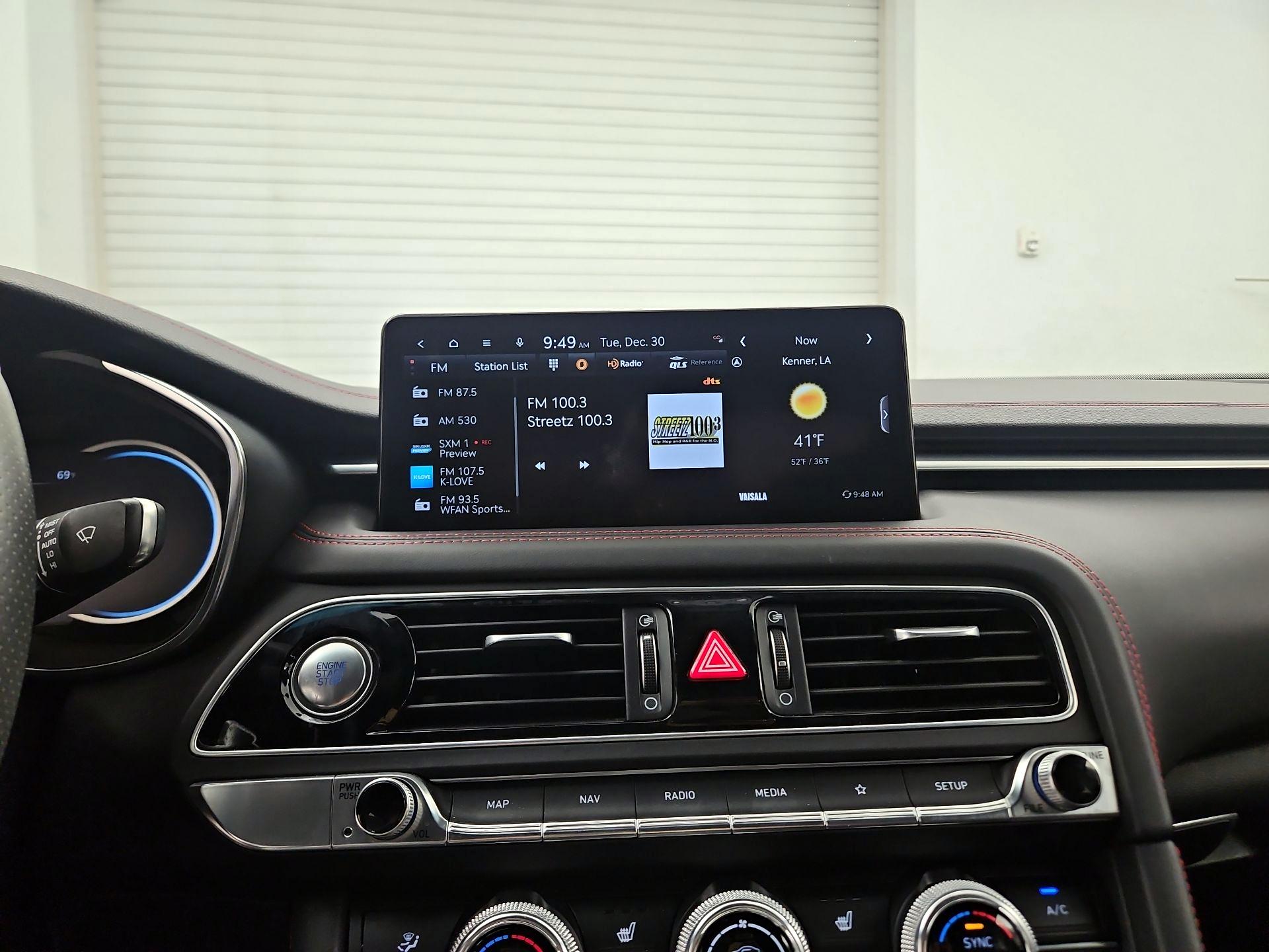 Thumbnail: 2023 Genesis G70 - 16