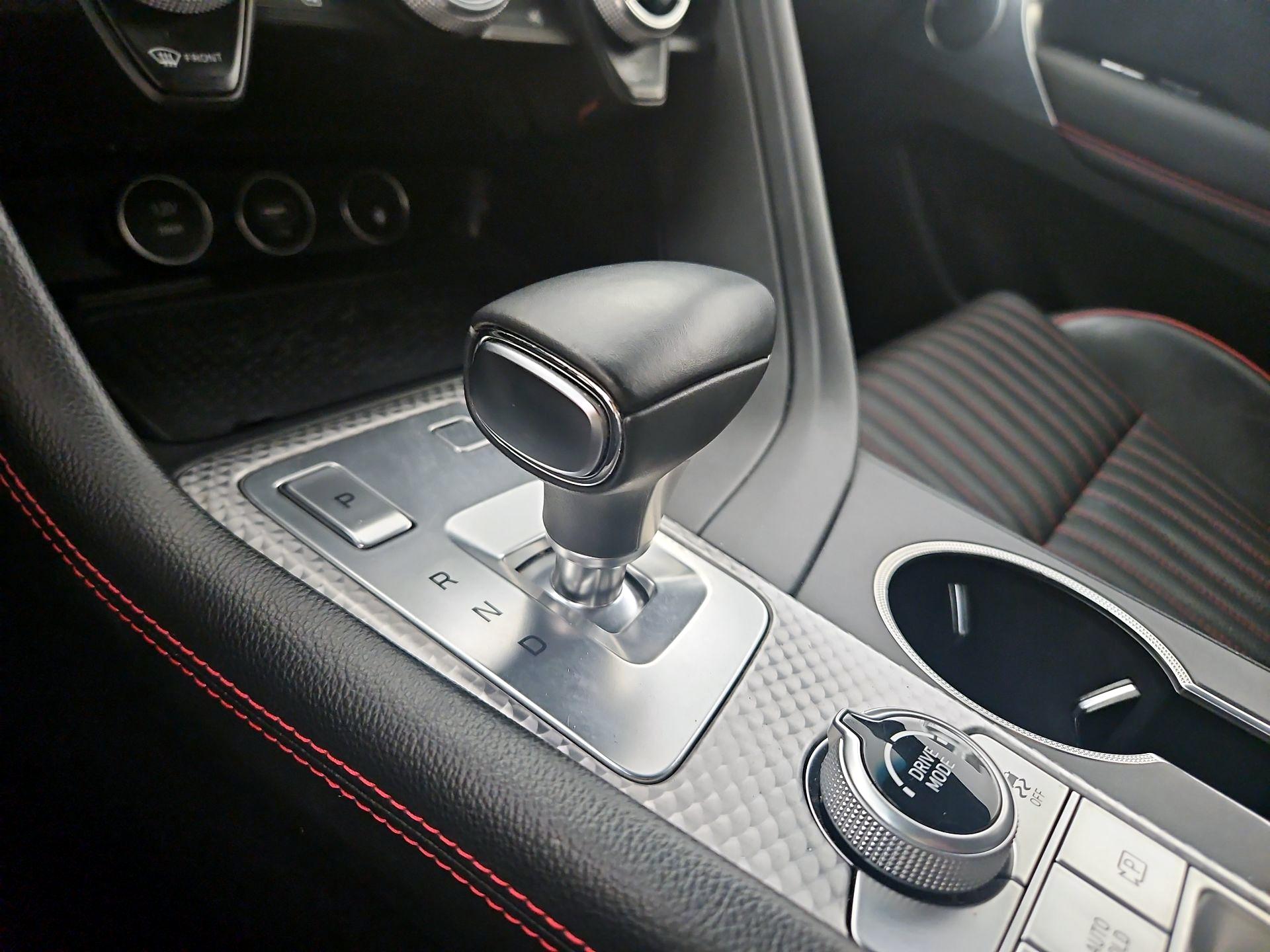 Thumbnail: 2023 Genesis G70 - 18