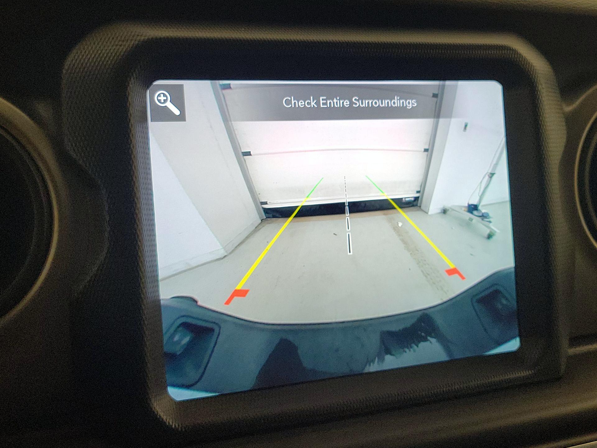 Thumbnail: 2021 Jeep Gladiator - 15