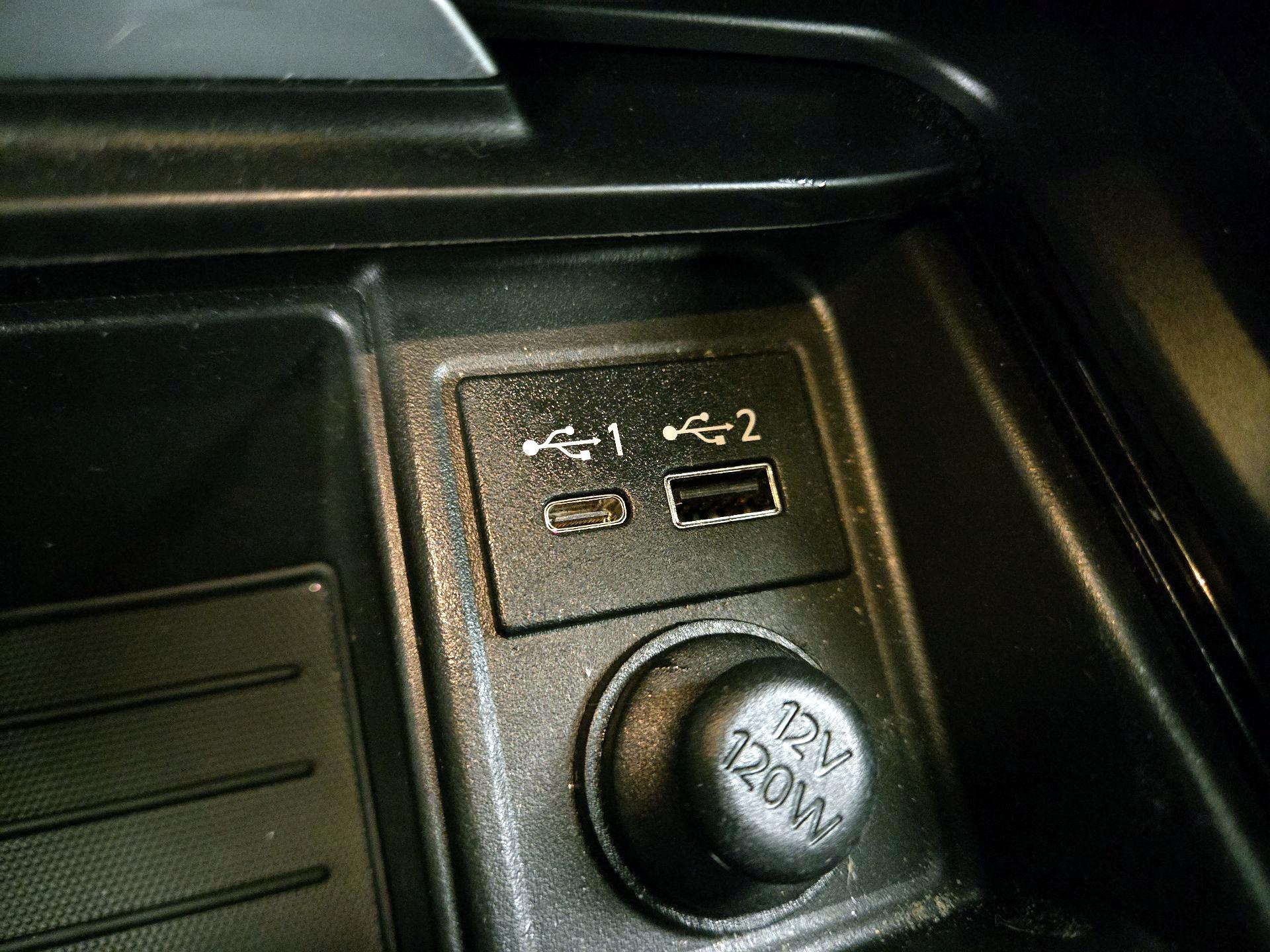 Thumbnail: 2022 INFINITI QX50 - 18