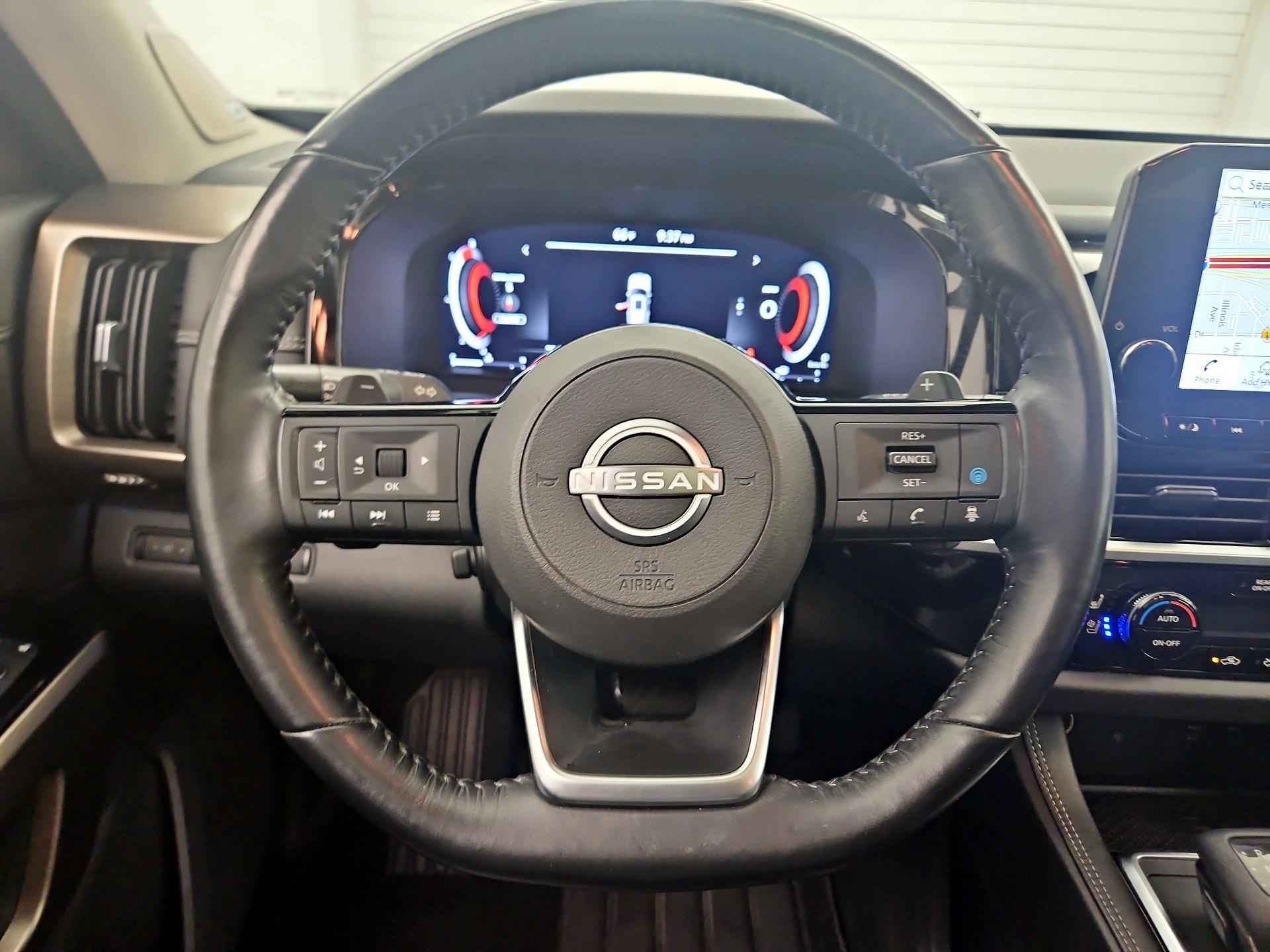 Thumbnail: 2023 Nissan Pathfinder - 10