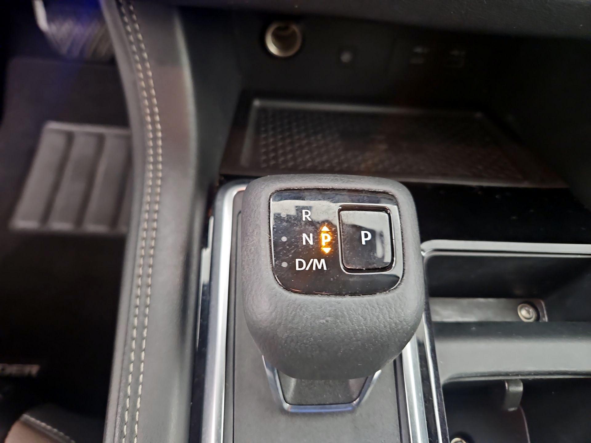 Thumbnail: 2023 Nissan Pathfinder - 18