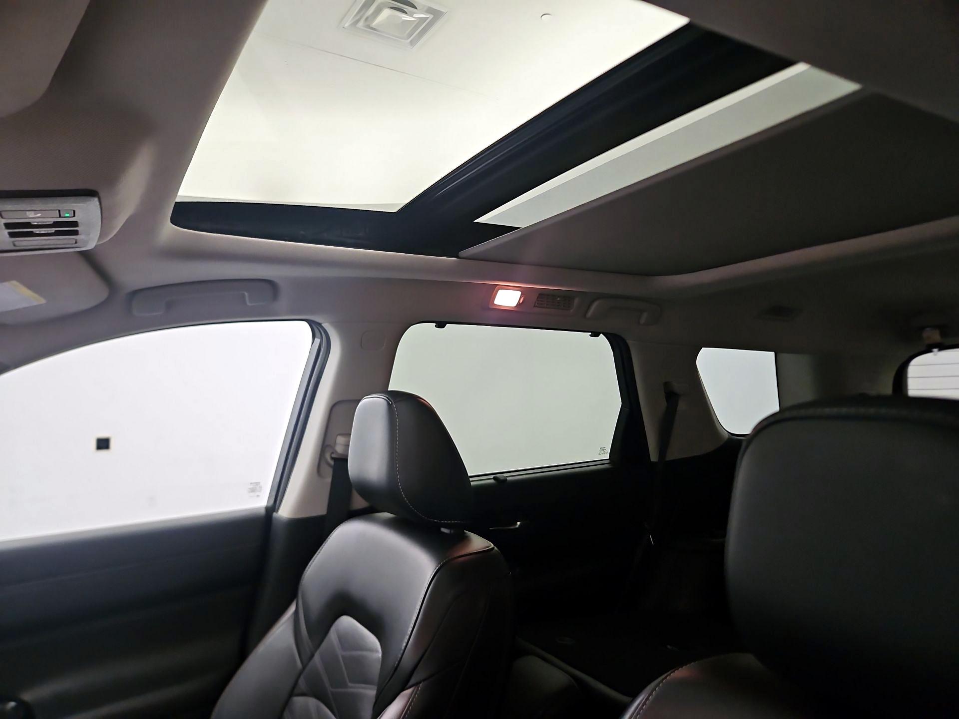 Thumbnail: 2023 Nissan Pathfinder - 20