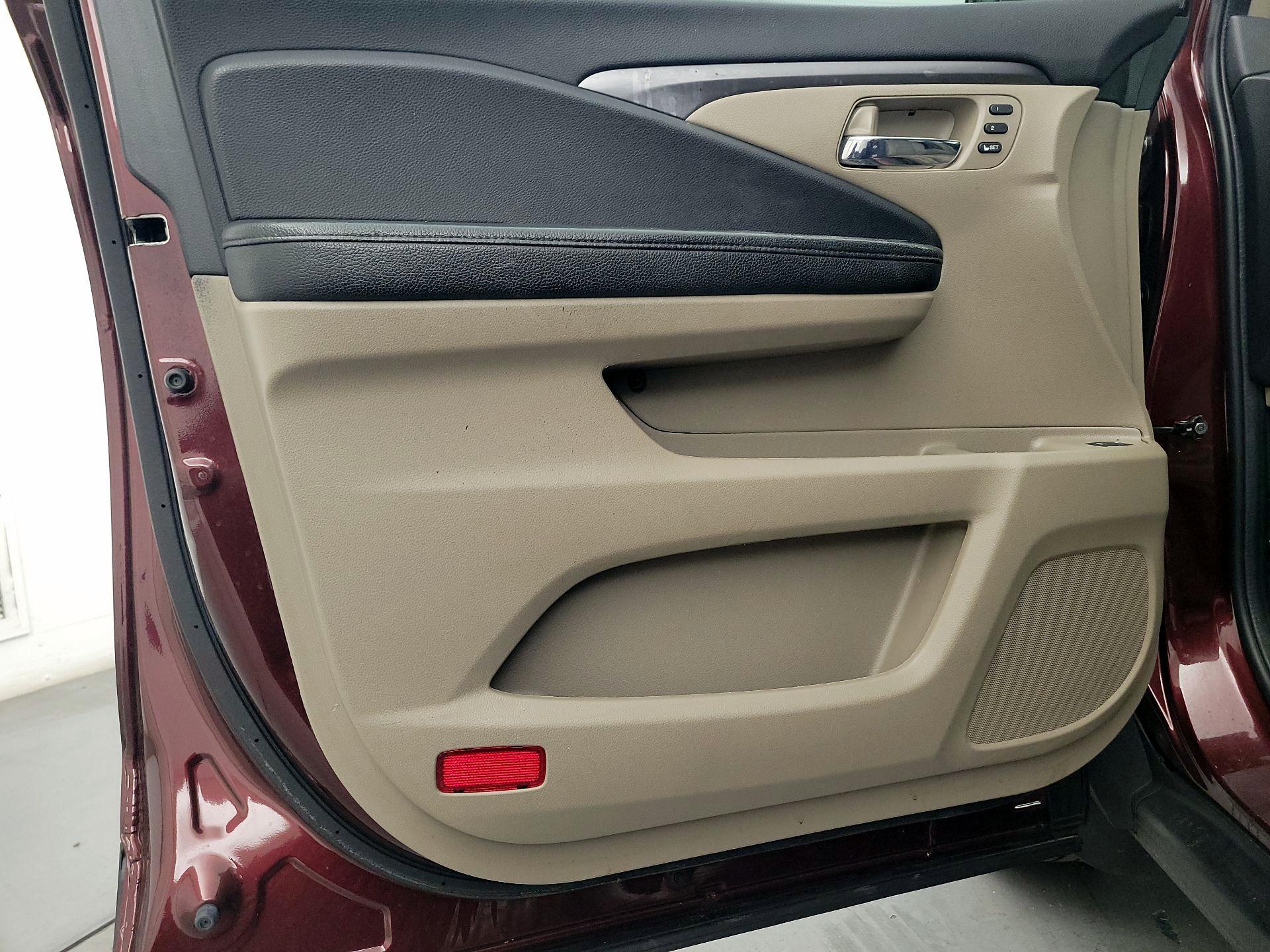 Thumbnail: 2022 Honda Pilot - 12