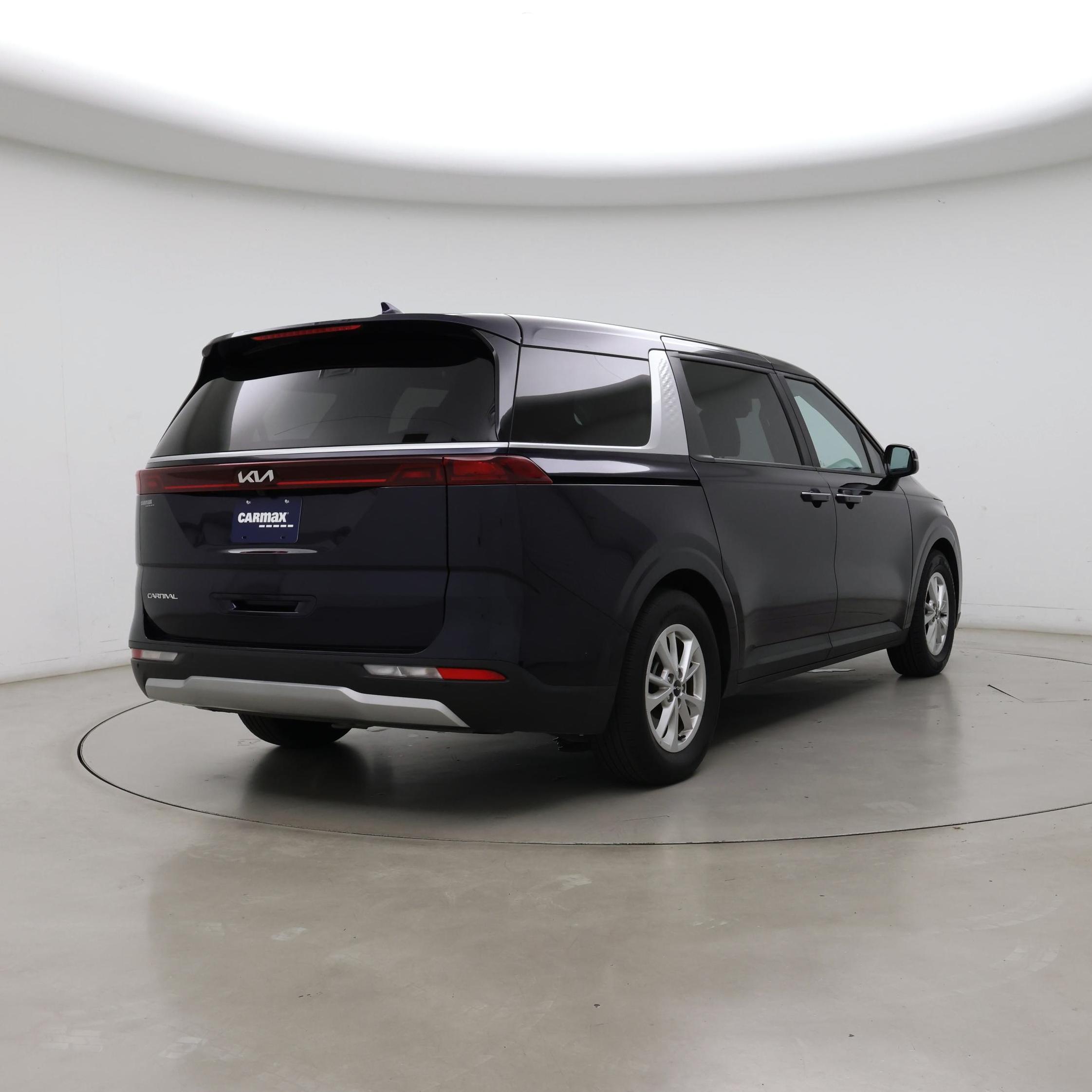 Thumbnail: 2024 Kia Carnival - 8