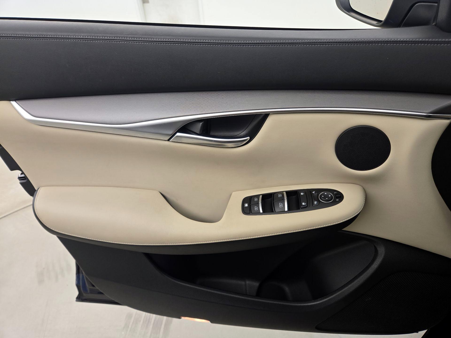 Thumbnail: 2022 INFINITI QX50 - 12