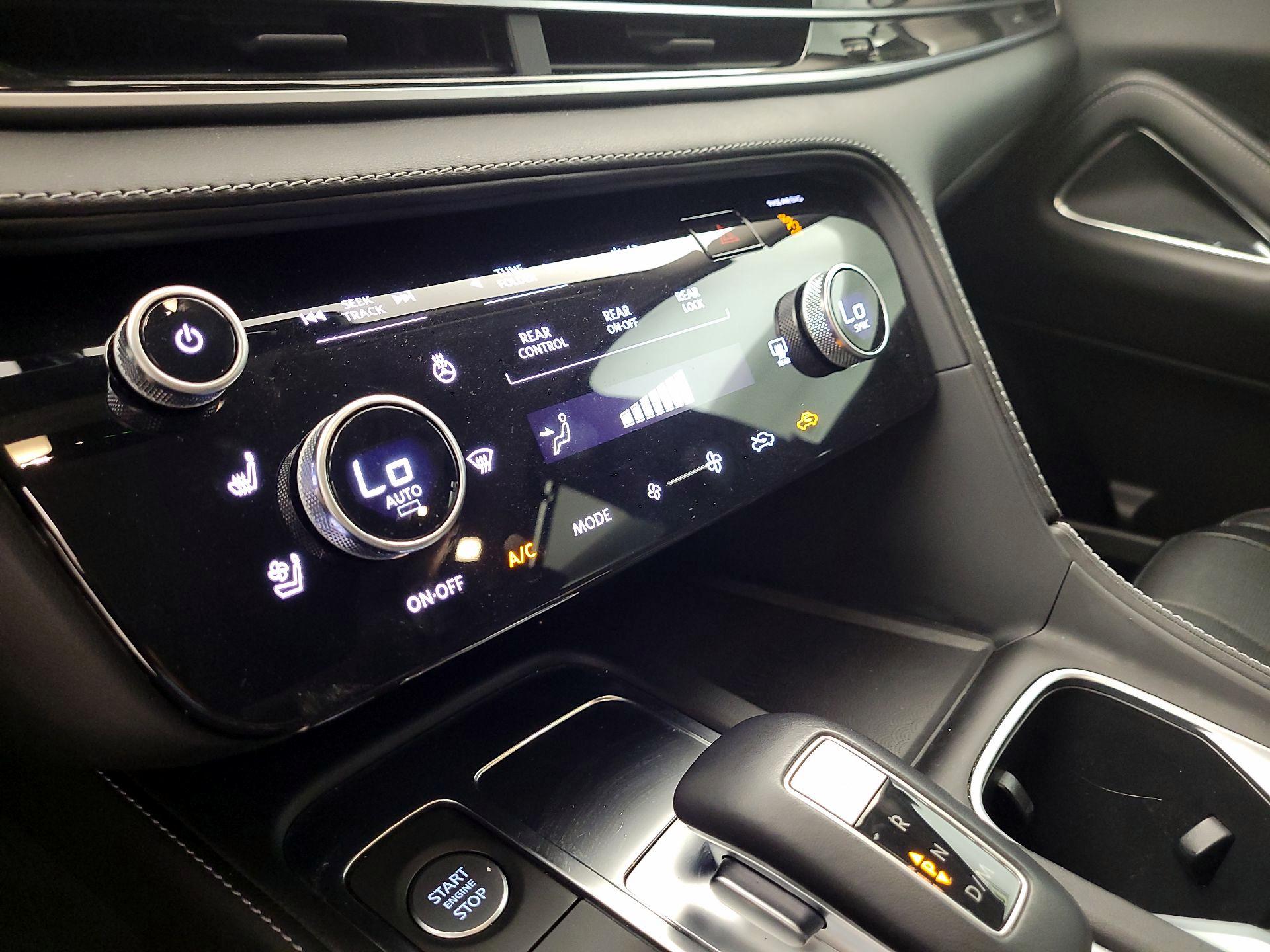 Thumbnail: 2023 INFINITI QX60 - 16