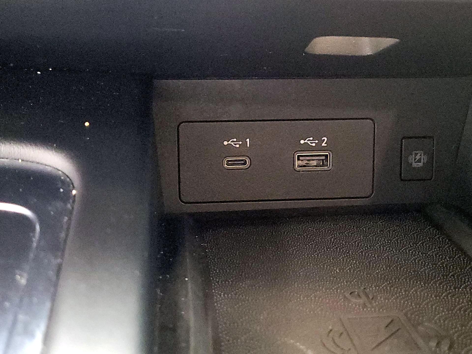 Thumbnail: 2023 INFINITI QX60 - 18