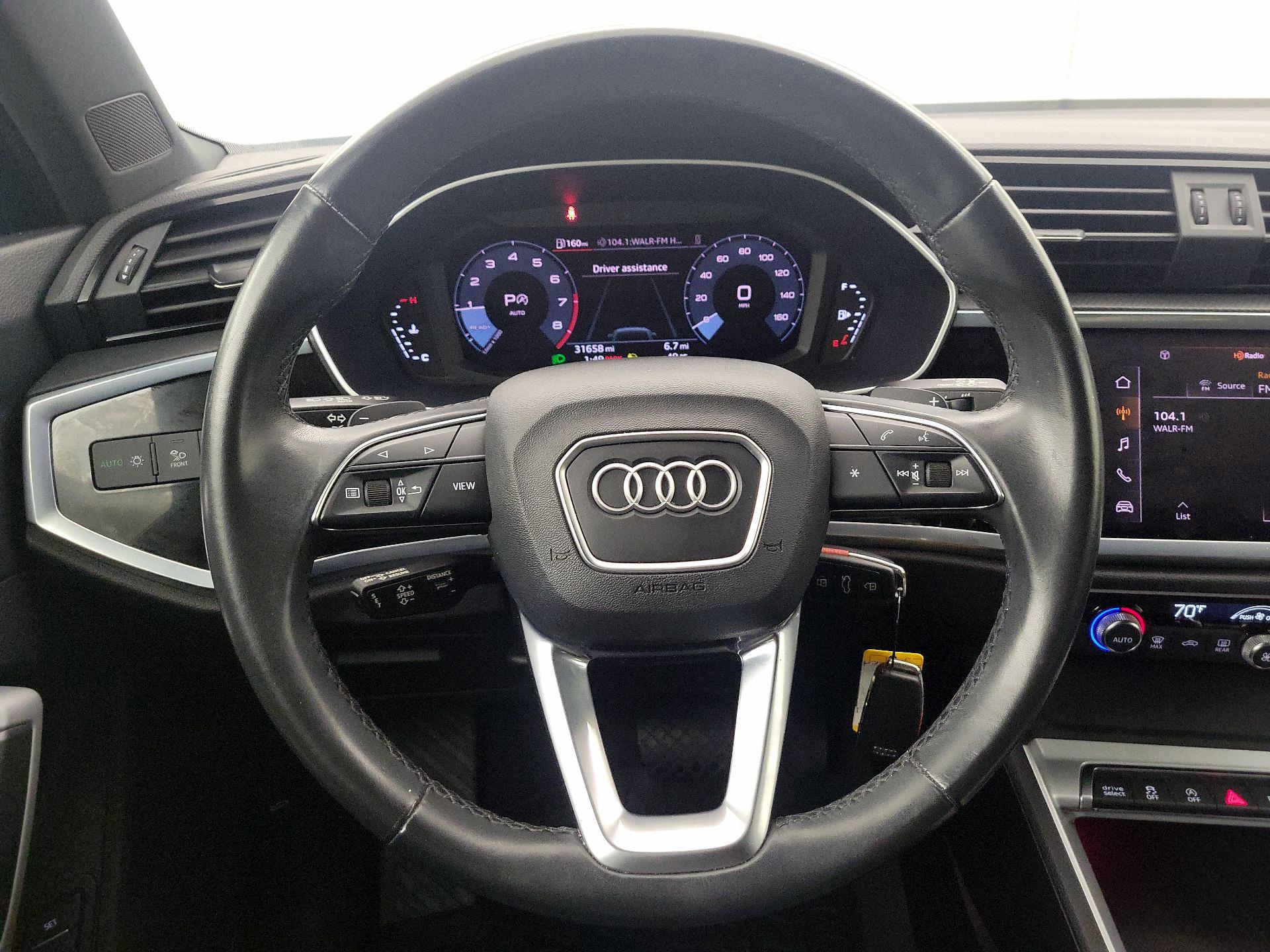 Thumbnail: 2022 Audi Q3 - 10