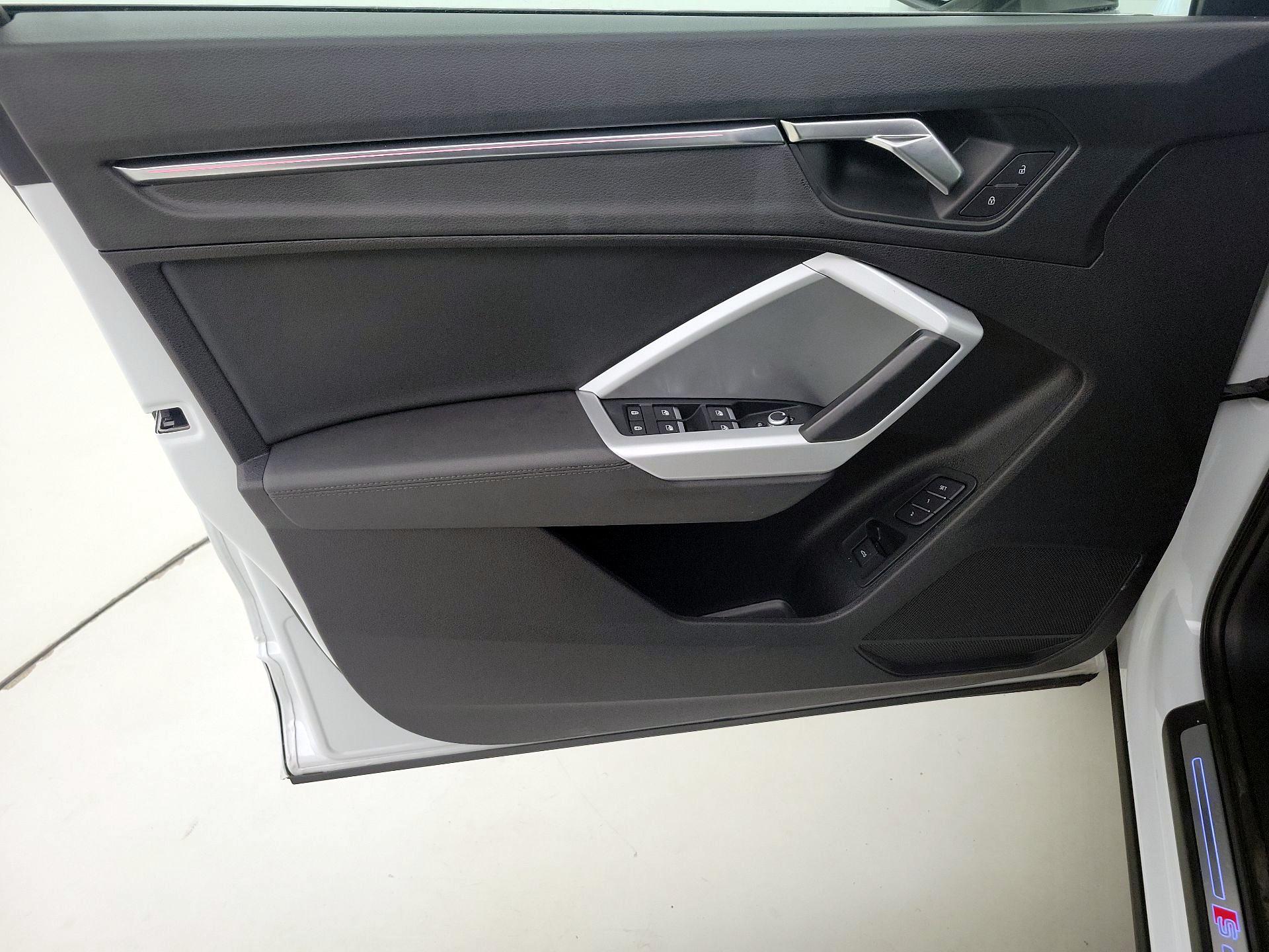 Thumbnail: 2022 Audi Q3 - 12