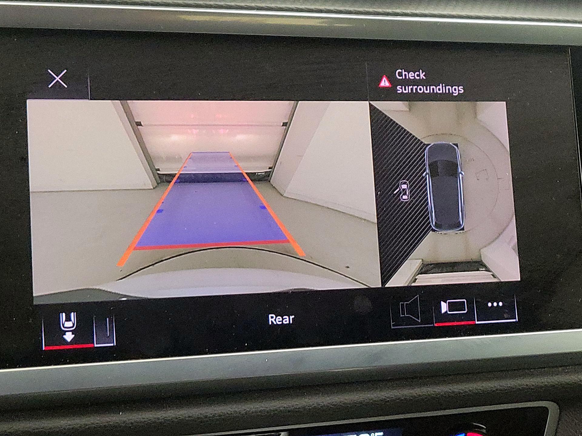 Thumbnail: 2022 Audi Q3 - 14