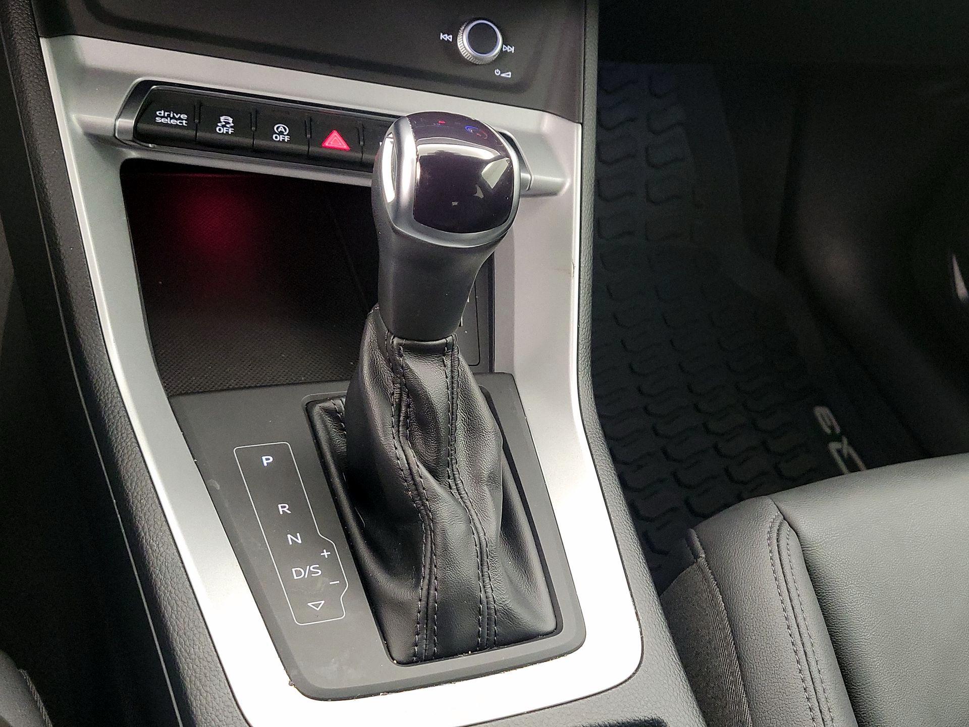 Thumbnail: 2022 Audi Q3 - 17