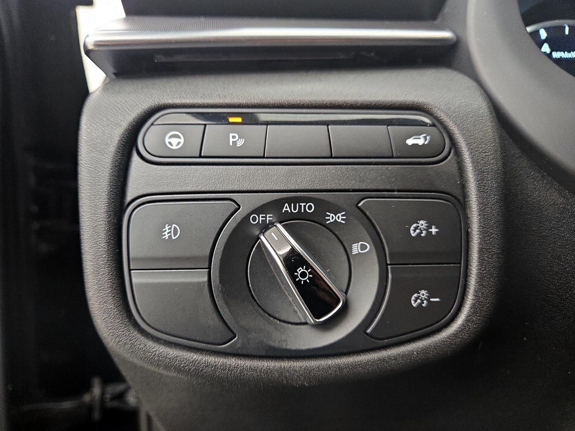 Thumbnail: 2022 INFINITI QX50 - 13