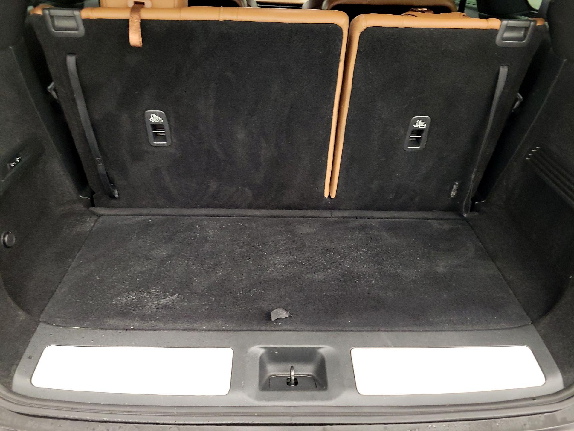 Thumbnail: 2022 INFINITI QX60 - 16