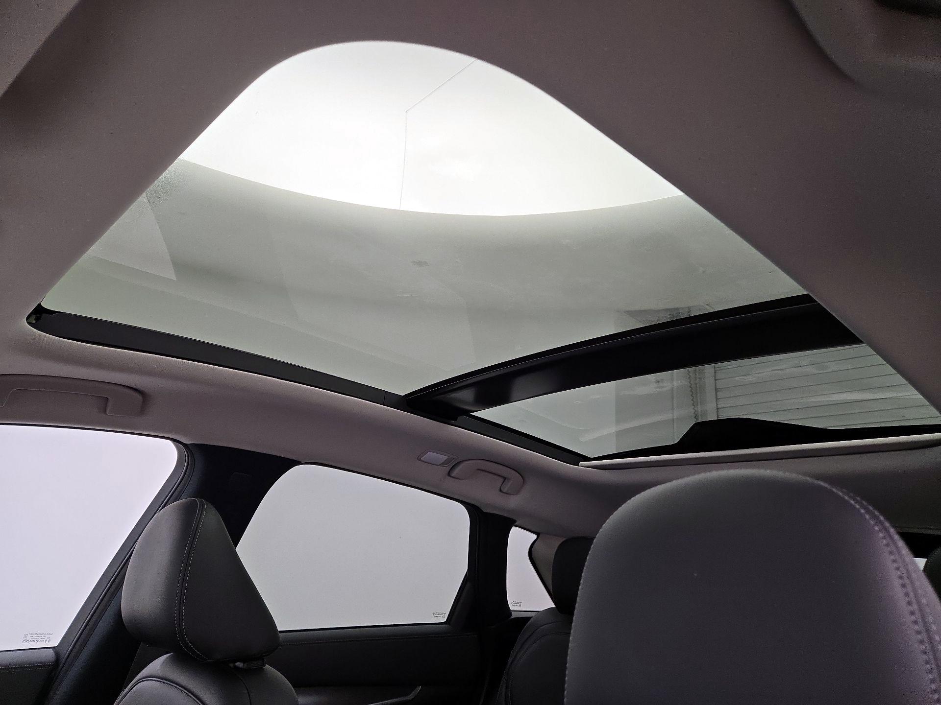 Thumbnail: 2022 INFINITI QX50 - 19