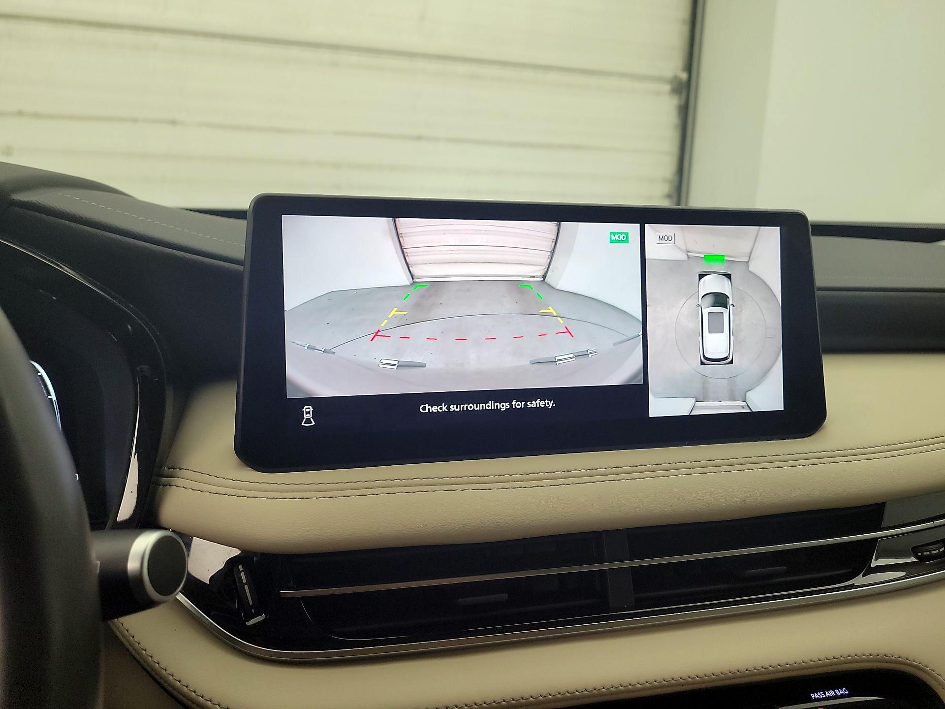 Thumbnail: 2022 INFINITI QX60 - 14