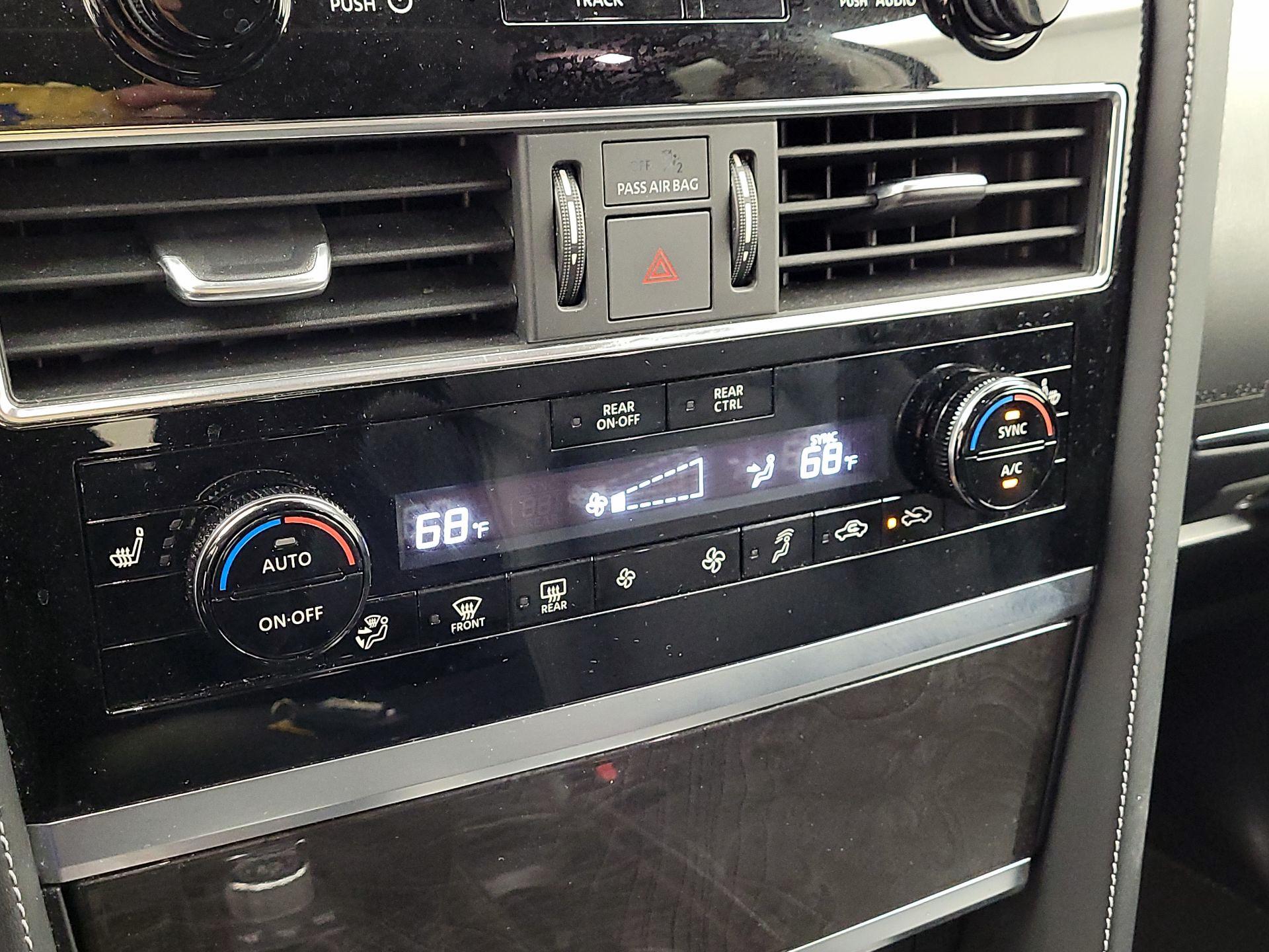 Thumbnail: 2024 INFINITI QX80 - 16