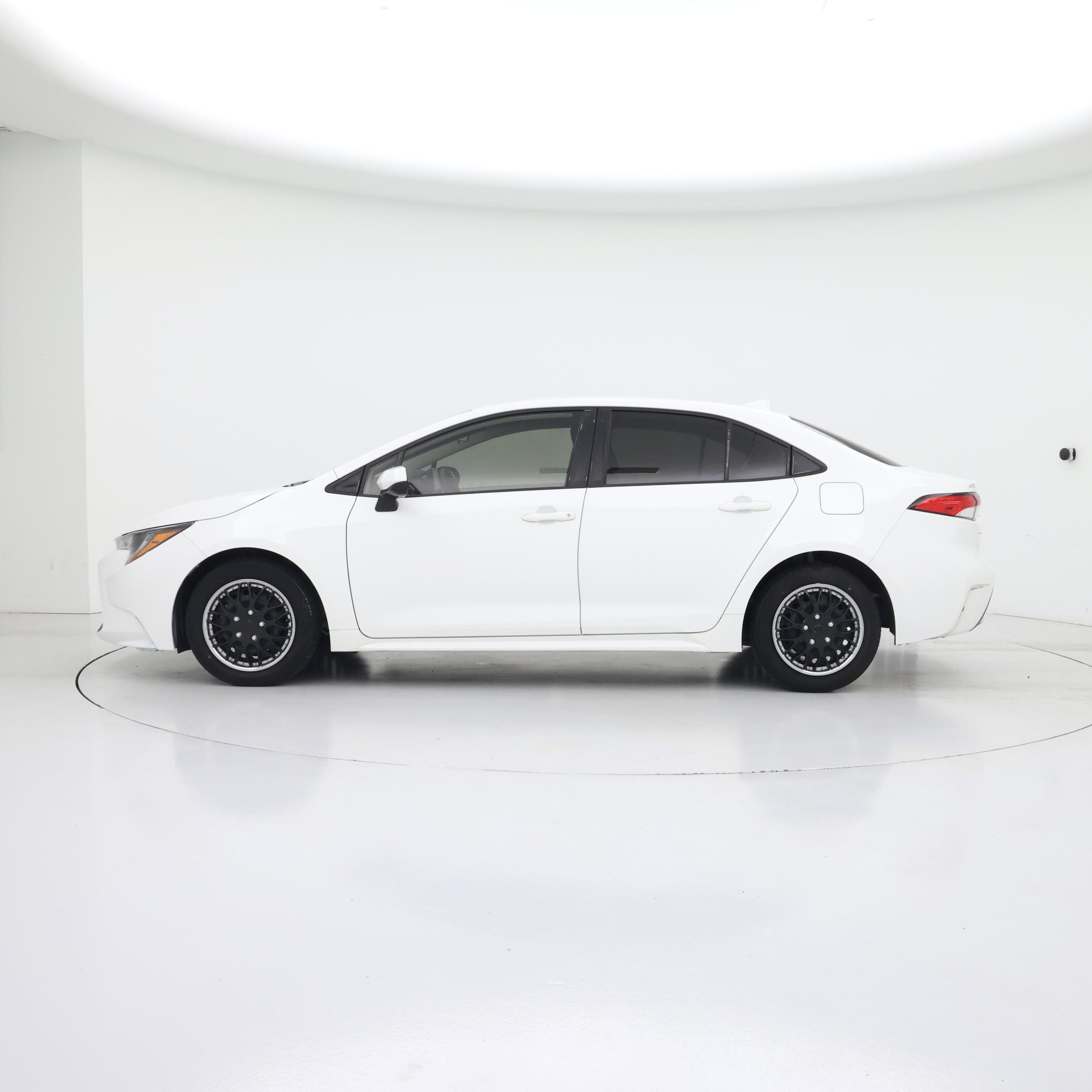 Thumbnail: 2022 Toyota Corolla - 3