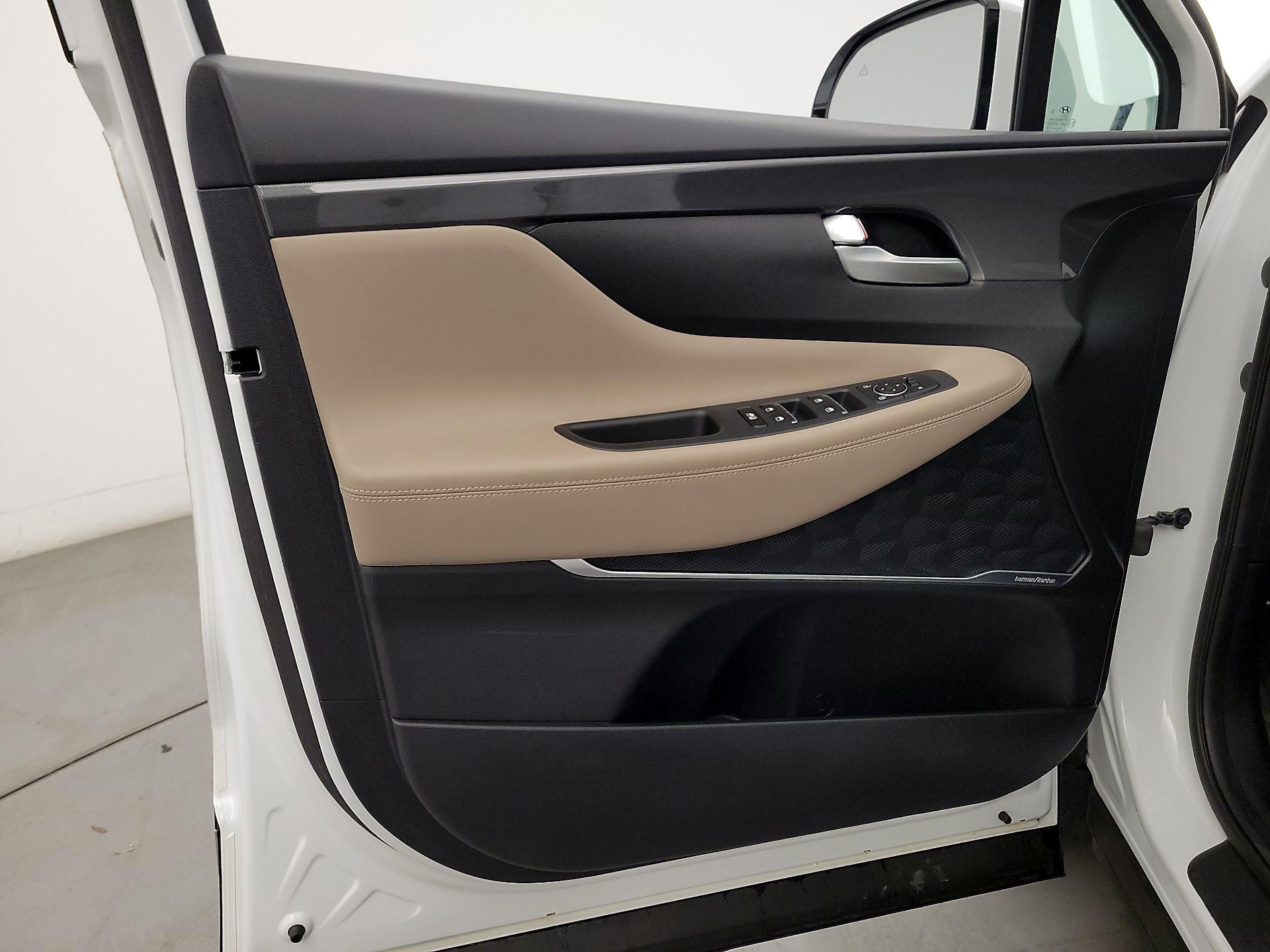 Thumbnail: 2022 Hyundai Santa Fe - 12