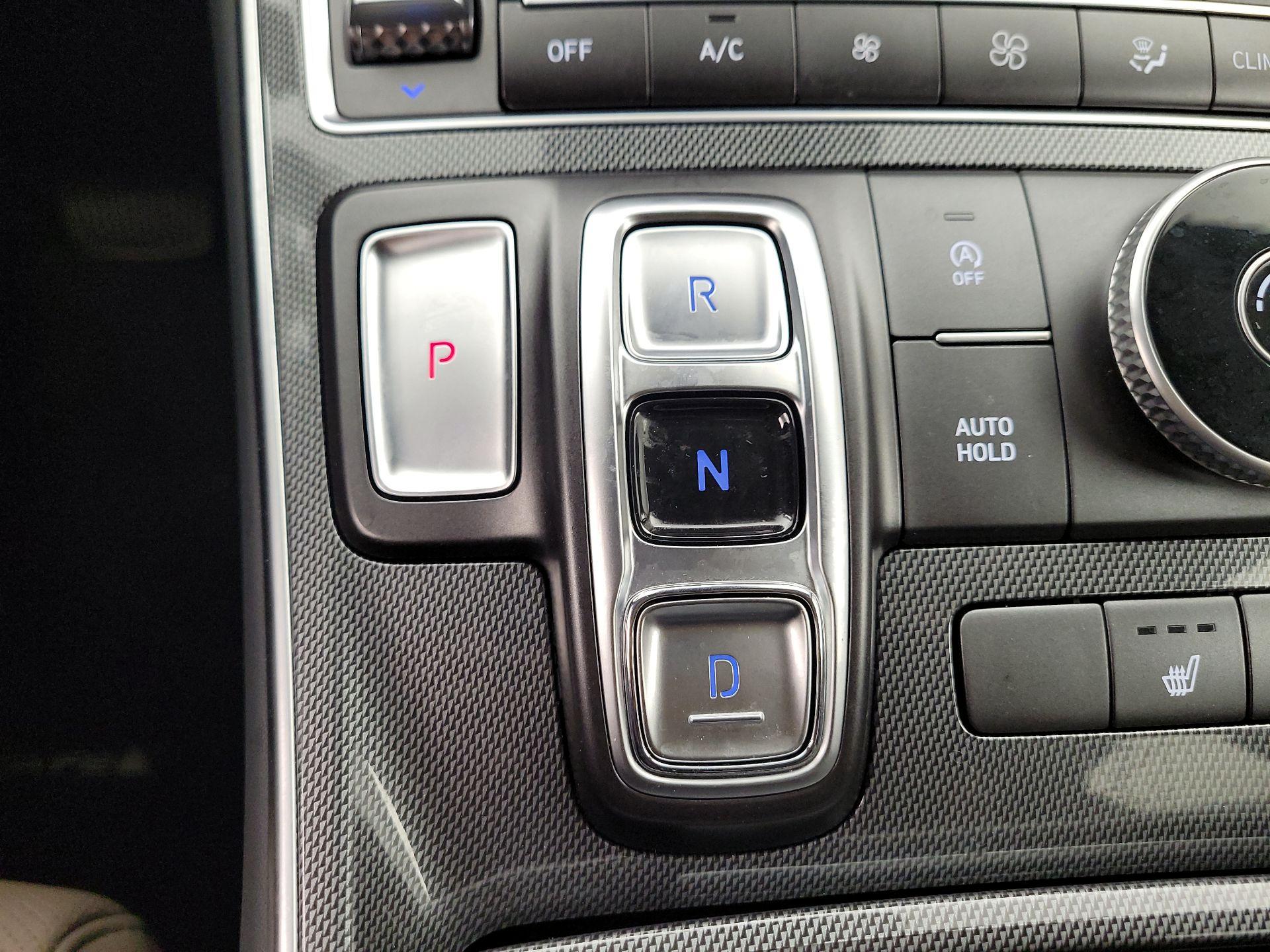 Thumbnail: 2022 Hyundai Santa Fe - 15