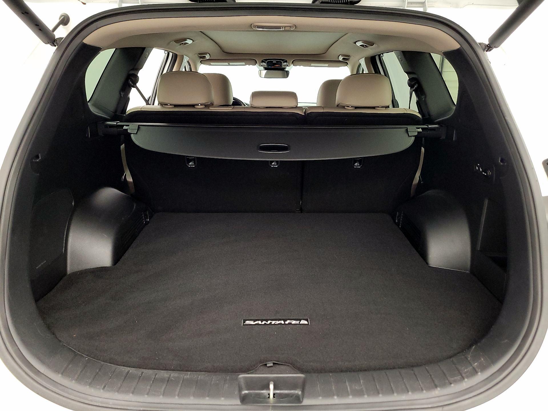 Thumbnail: 2022 Hyundai Santa Fe - 16