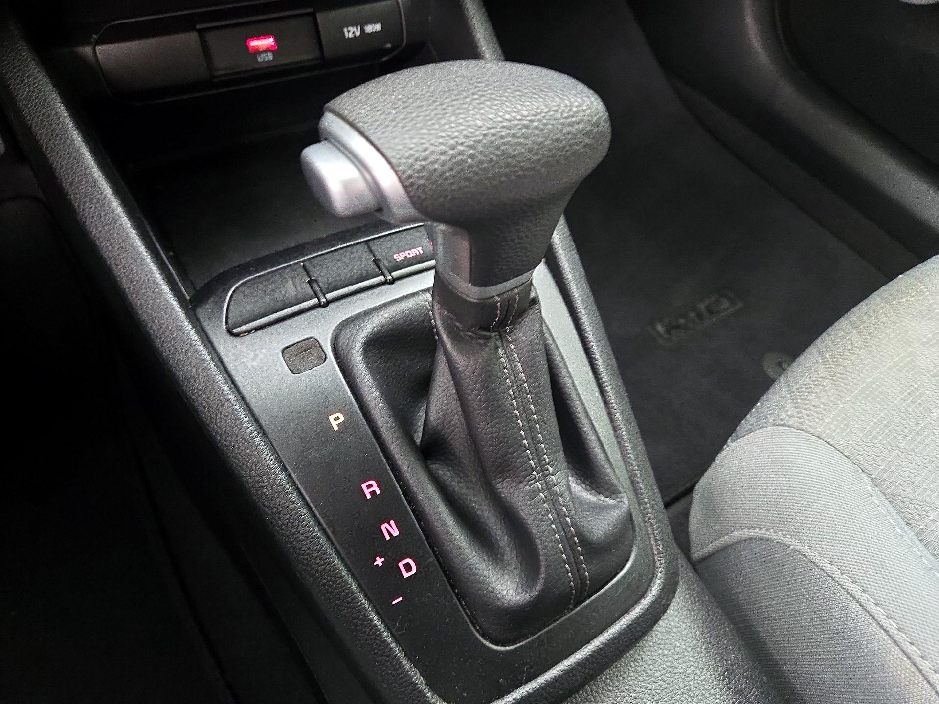 Thumbnail: 2023 Kia Rio - 17