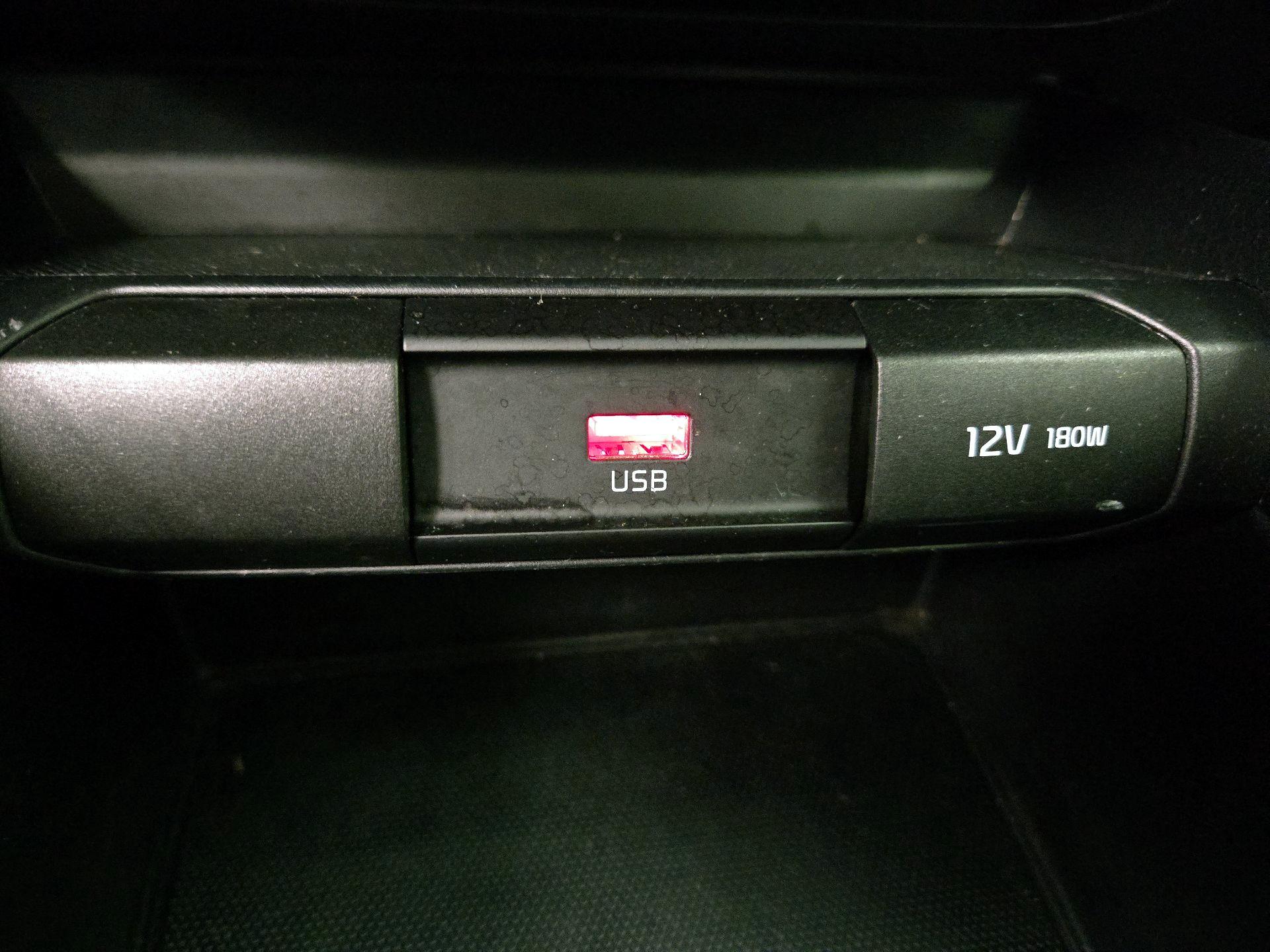 Thumbnail: 2023 Kia Rio - 18