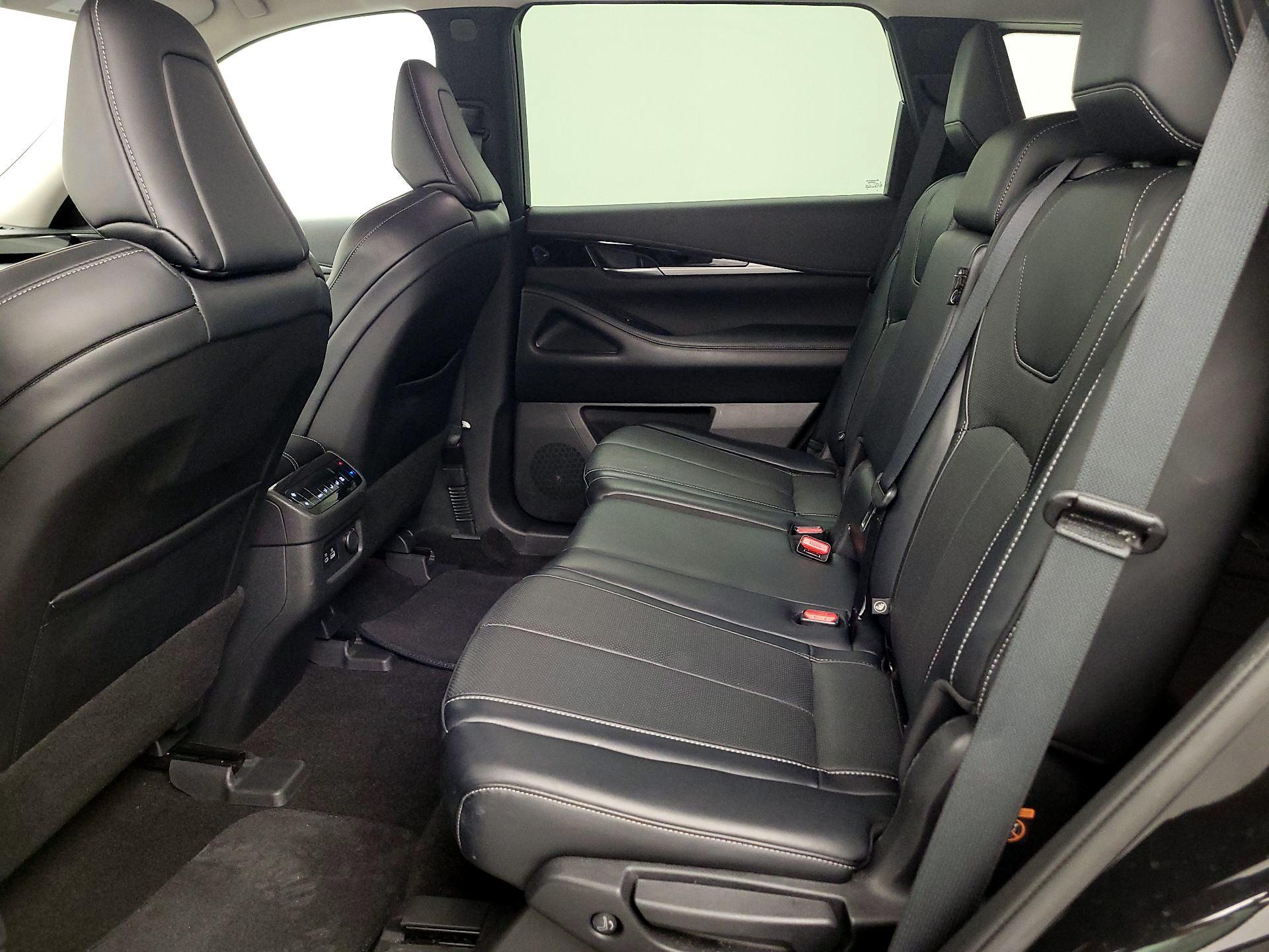 Thumbnail: 2023 INFINITI QX60 - 17