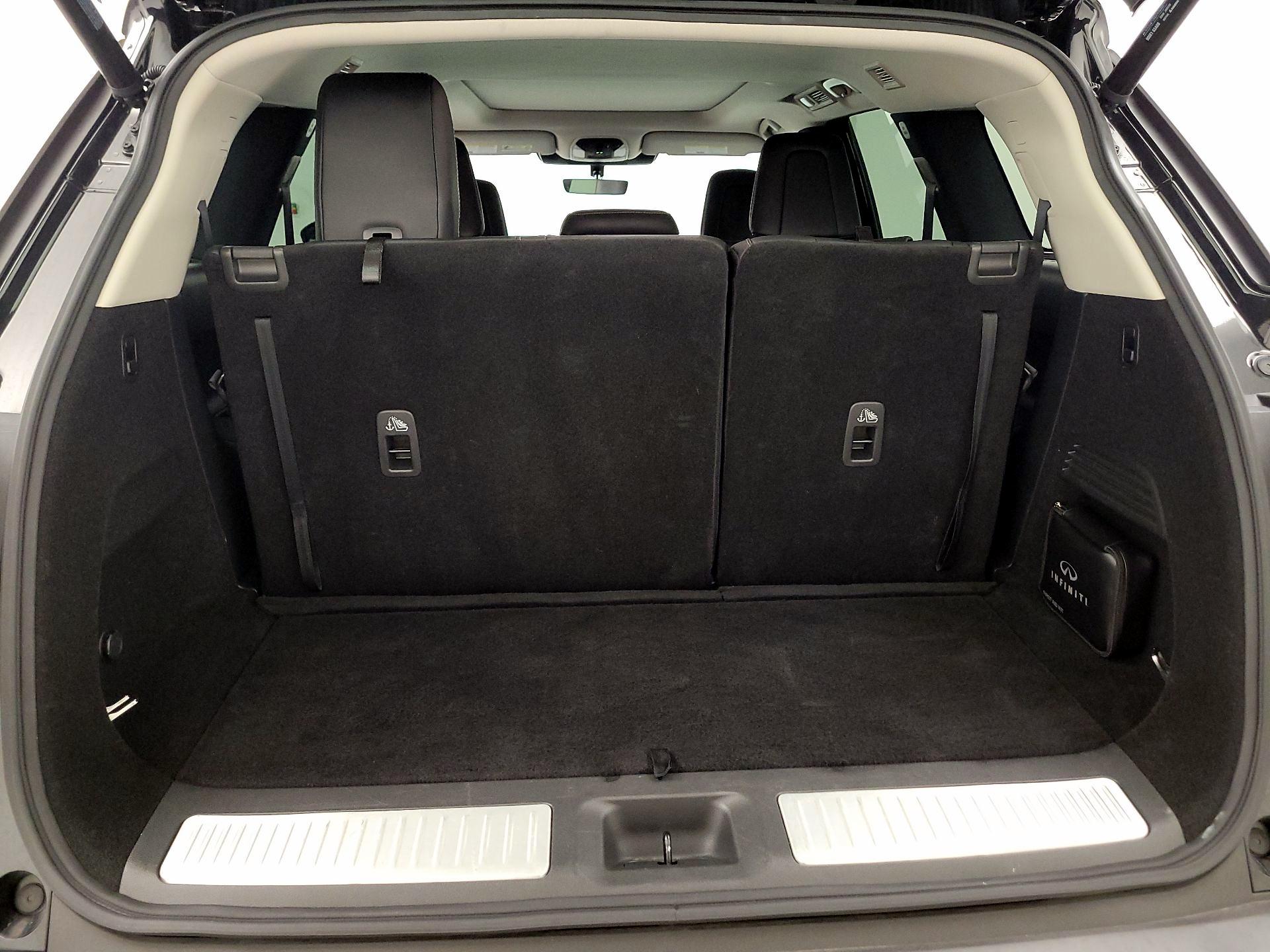 Thumbnail: 2023 INFINITI QX60 - 18