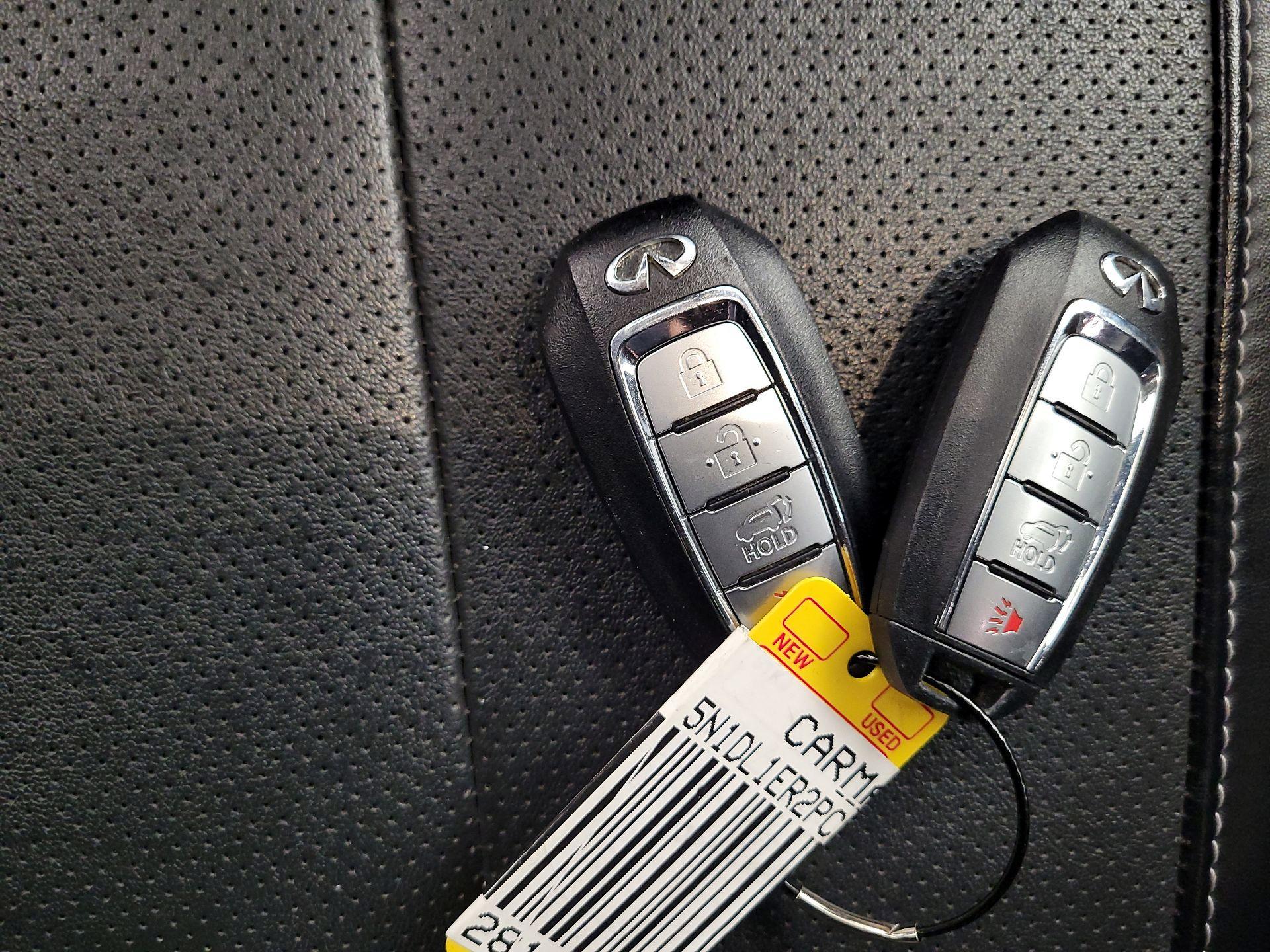 Thumbnail: 2023 INFINITI QX60 - 20