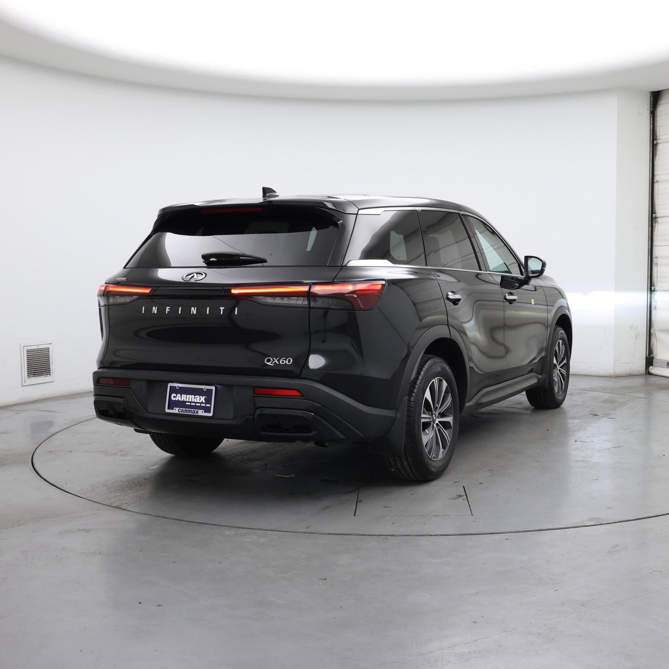 Thumbnail: 2023 INFINITI QX60 - 8