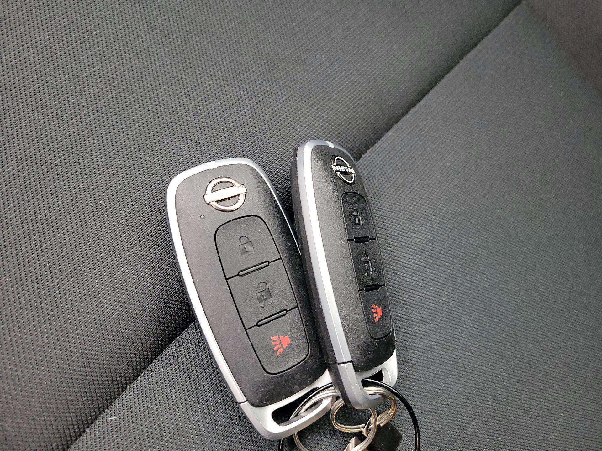 Thumbnail: 2023 Nissan Rogue - 18