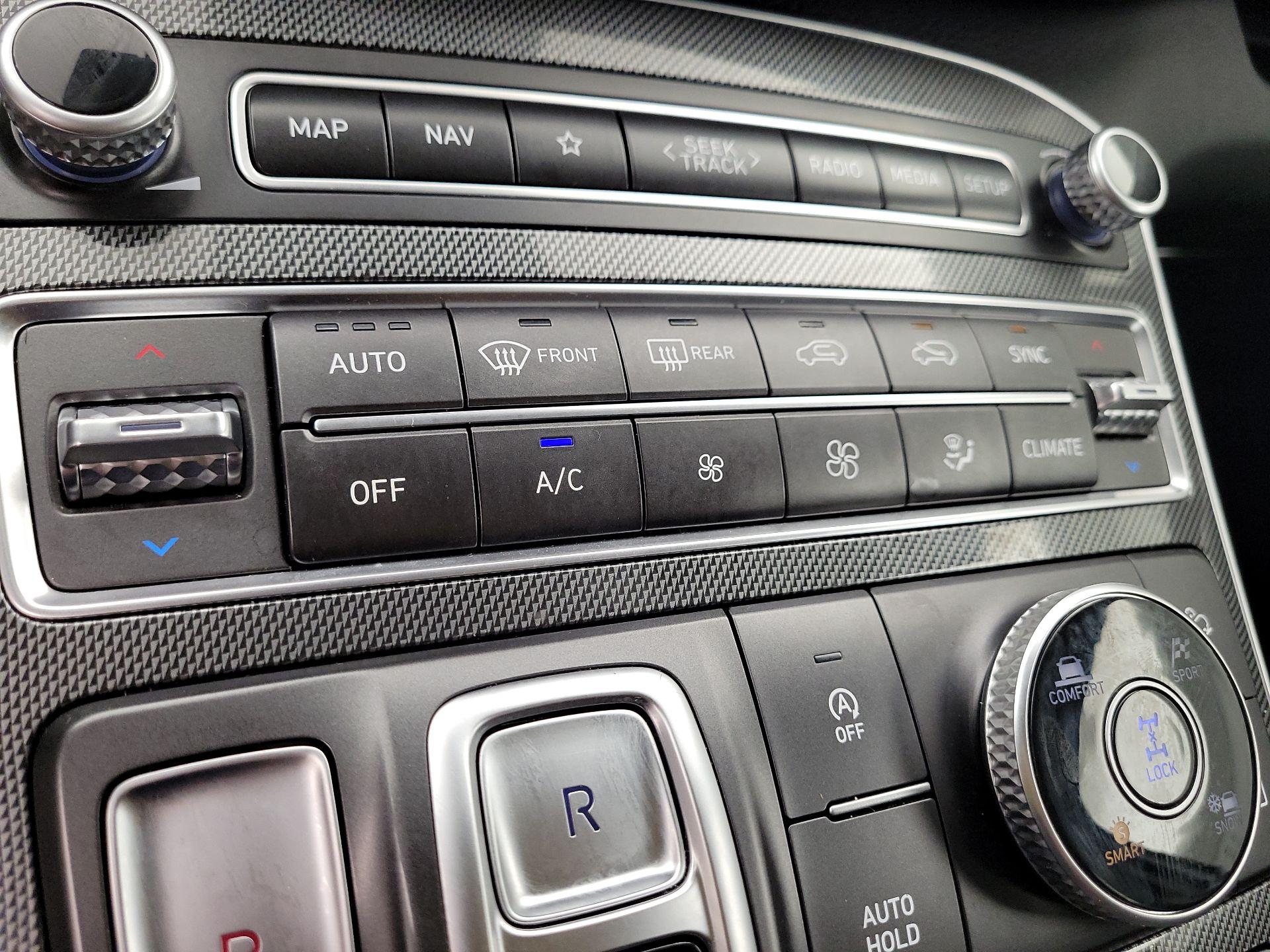 Thumbnail: 2023 Hyundai Santa Fe - 14