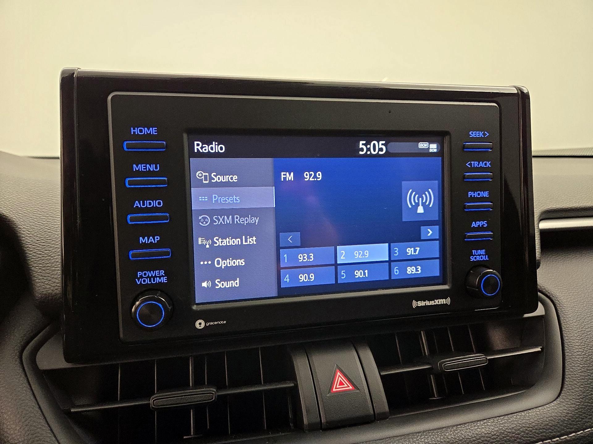 Thumbnail: 2022 Toyota RAV4 - 15