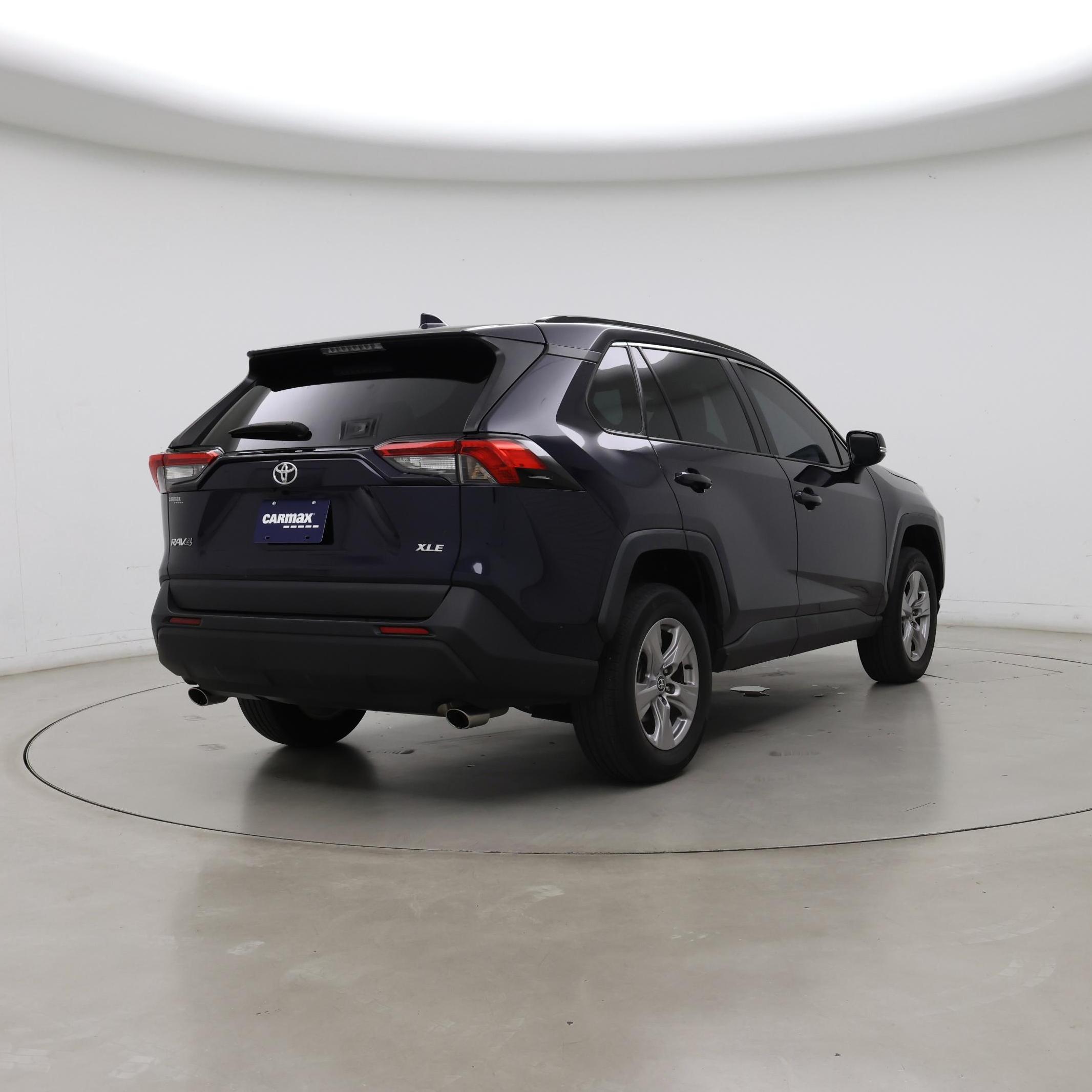 Thumbnail: 2022 Toyota RAV4 - 8