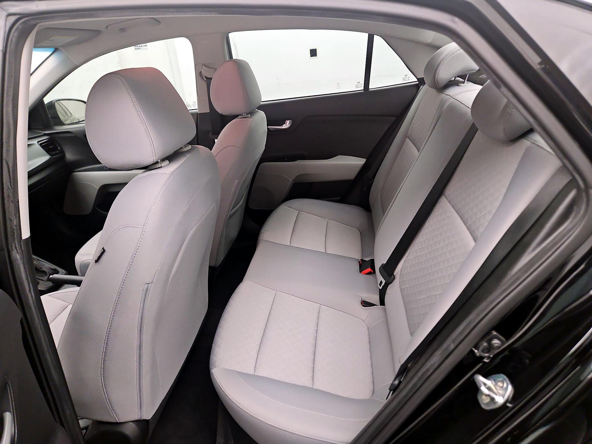 Thumbnail: 2020 Kia Rio - 19