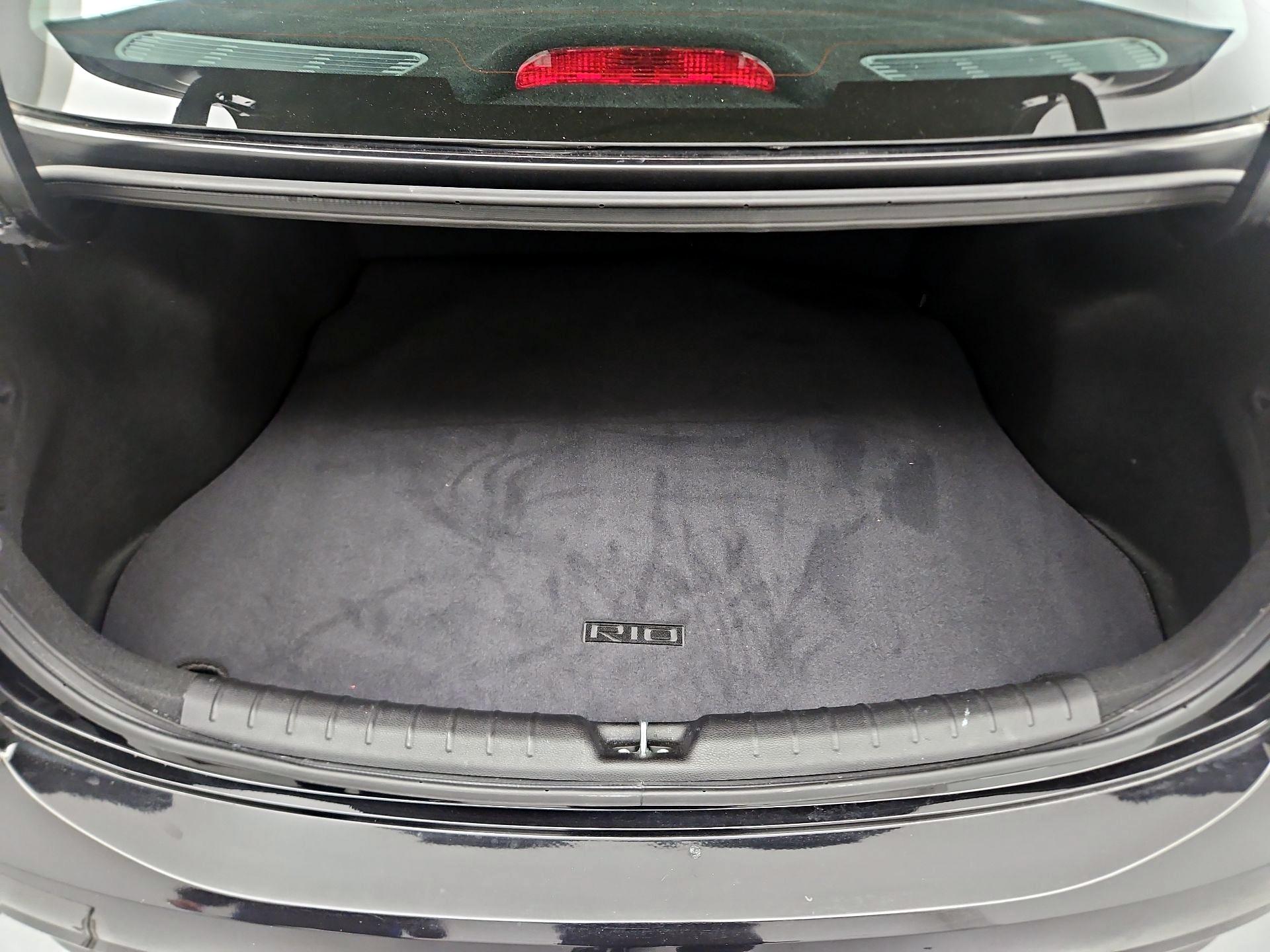 Thumbnail: 2020 Kia Rio - 20