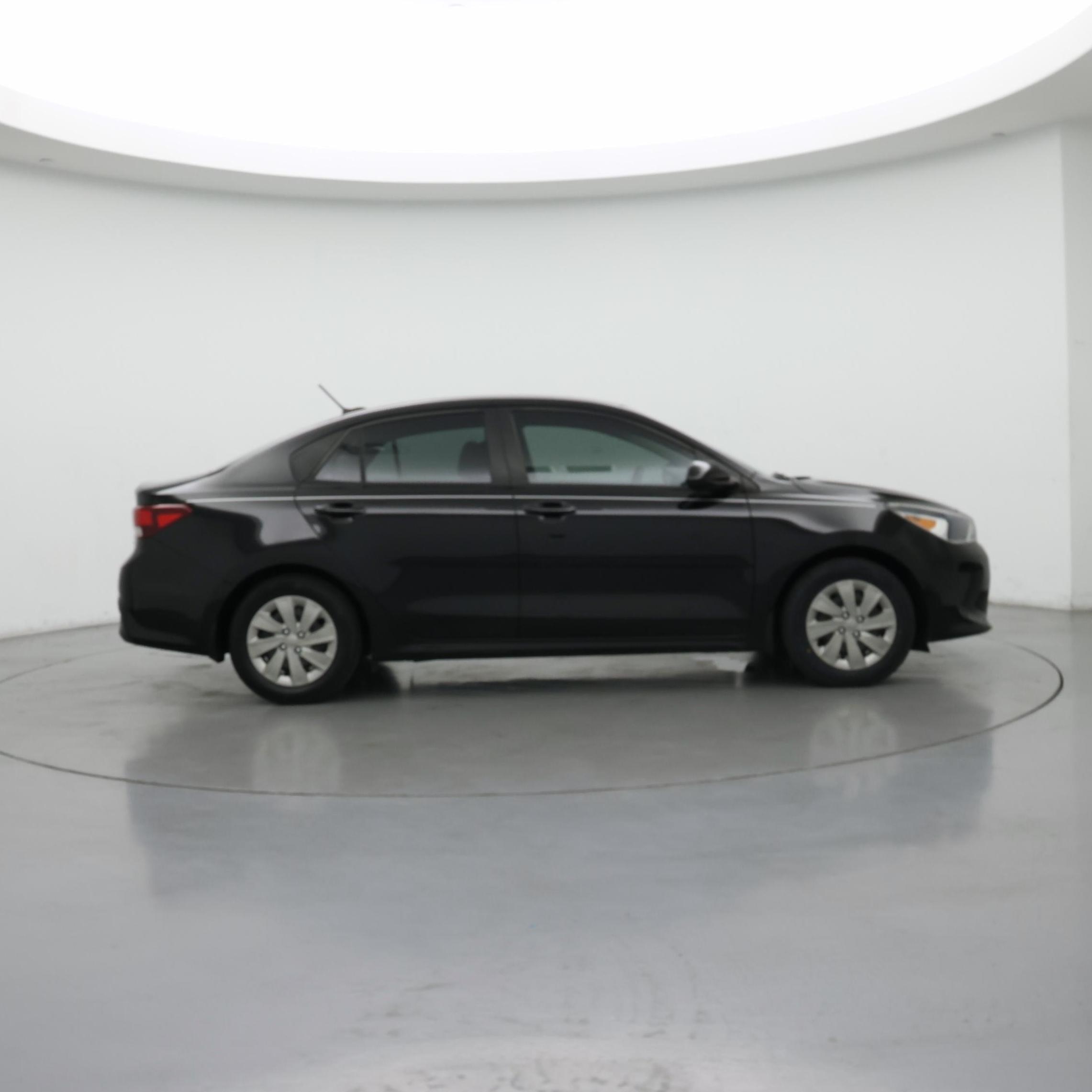 Thumbnail: 2020 Kia Rio - 7