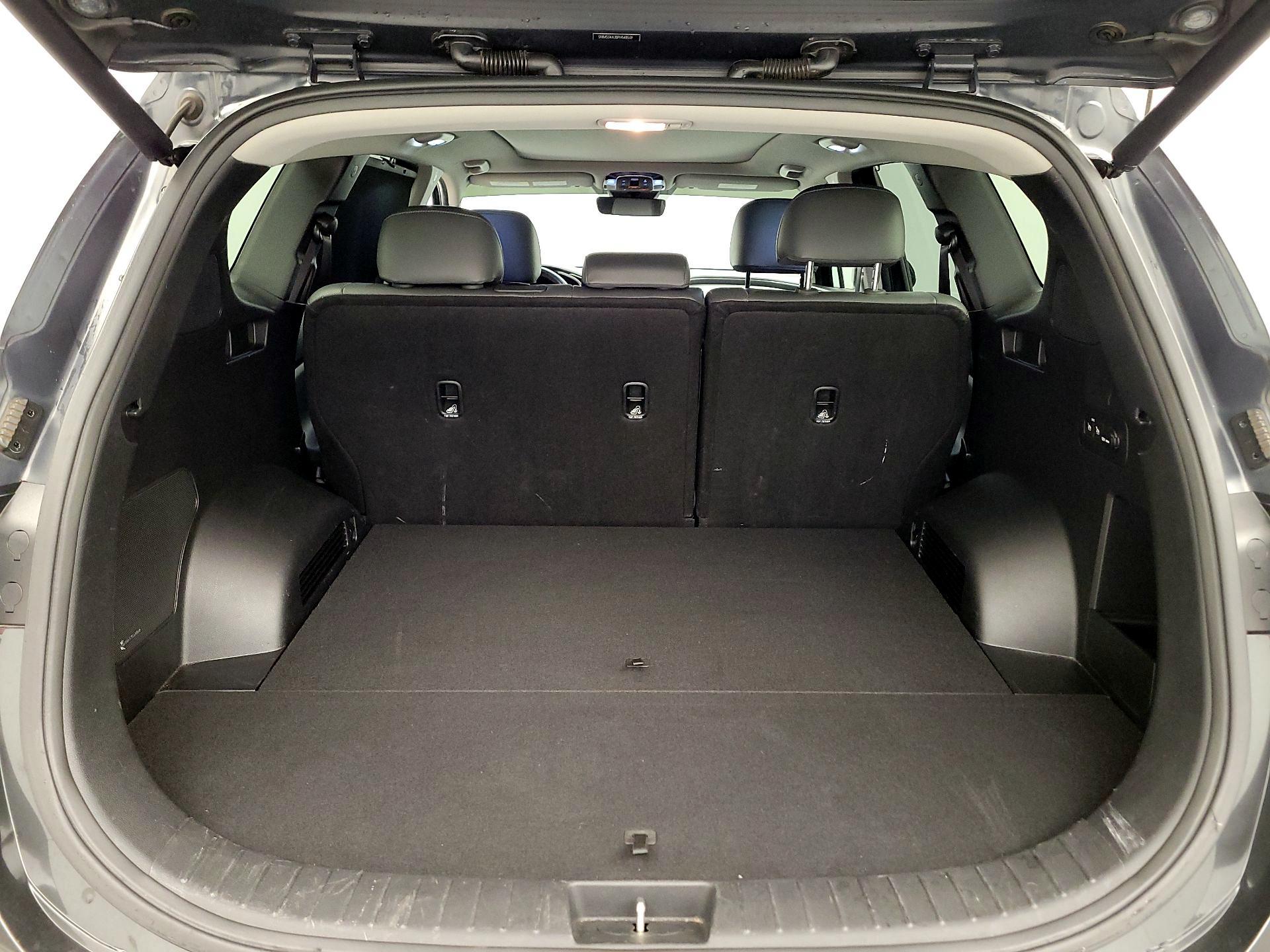 Thumbnail: 2023 Hyundai Santa Fe - 16