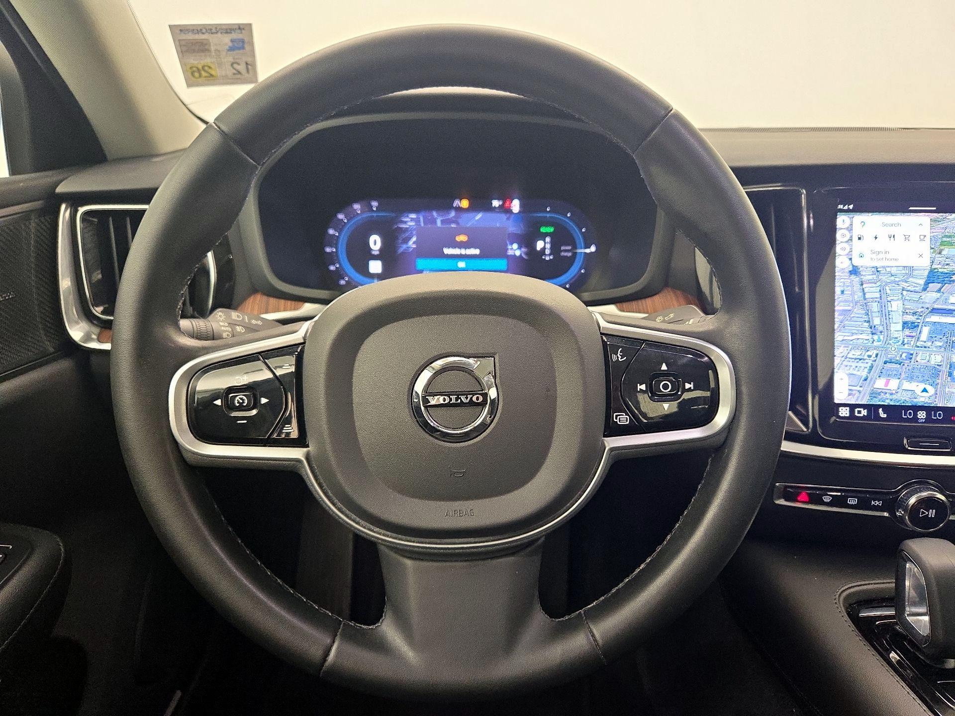 Thumbnail: 2023 Volvo S60 - 10